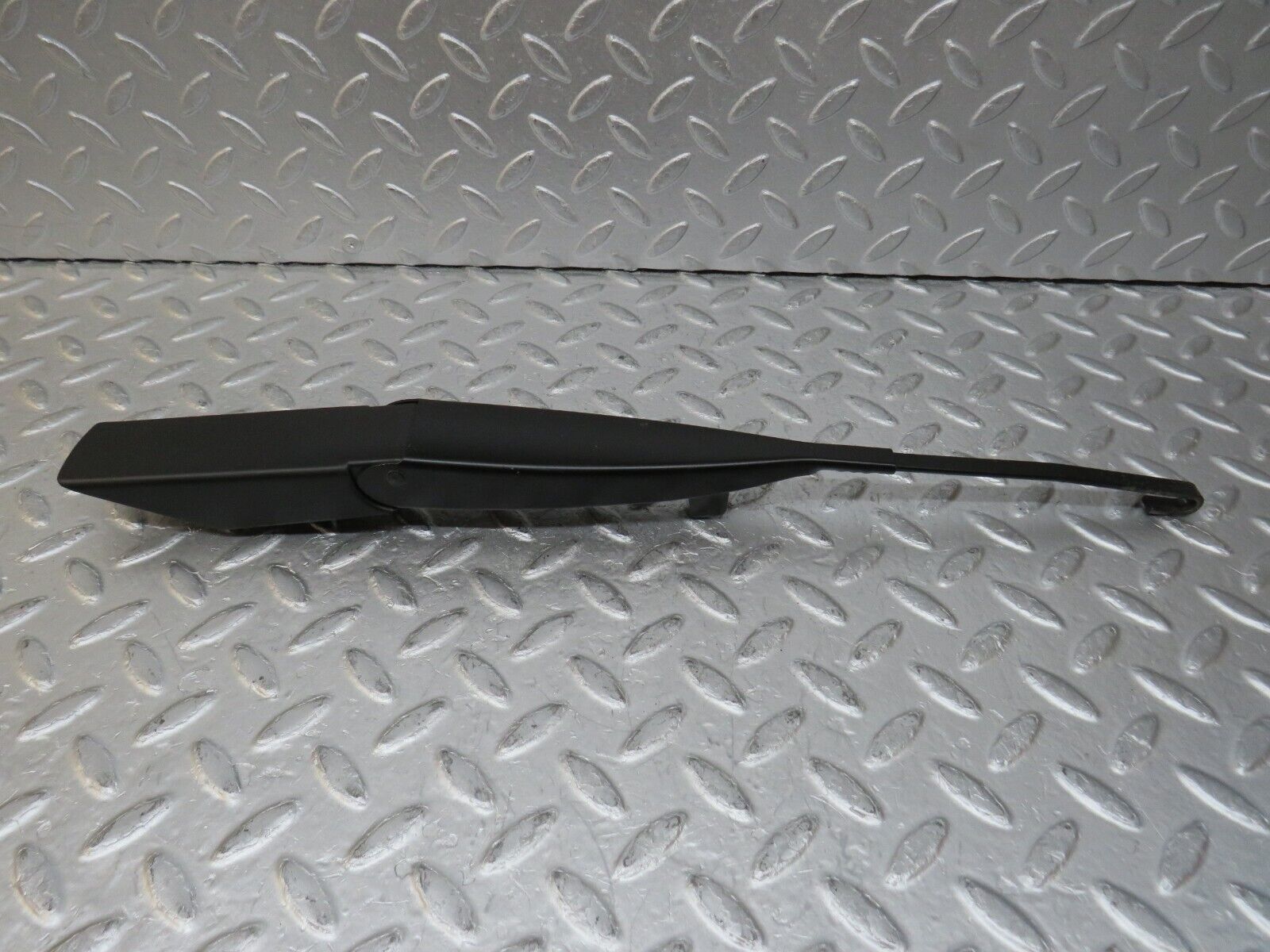 34859 Mercedes-Benz W210 320E Front Windscreen Wiper Arm