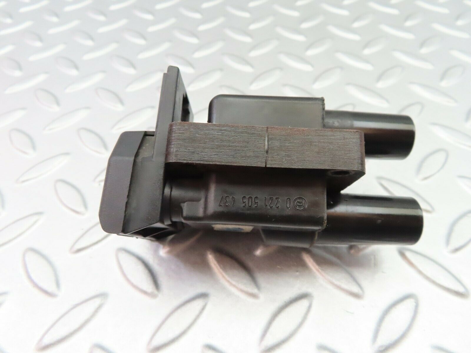 6787 Mercedes-Benz S124 E220 Wagon Ignition Coil 0001500480