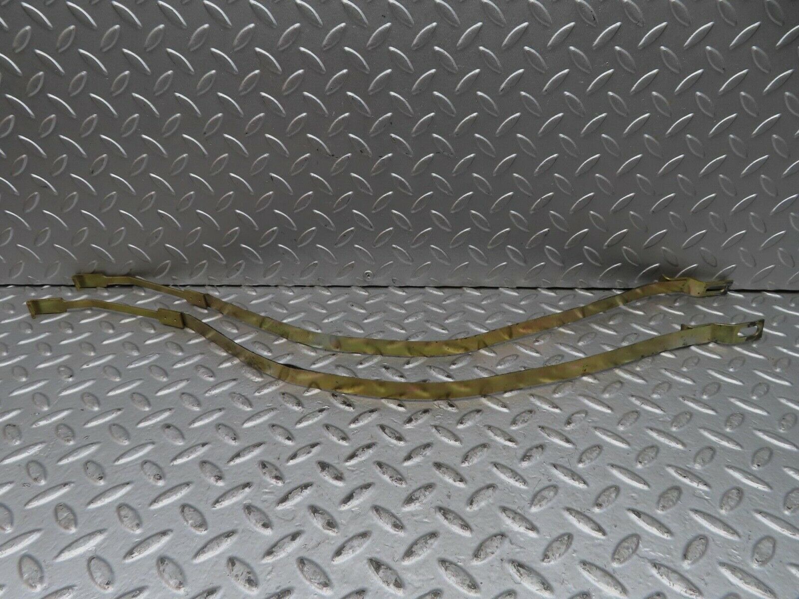 15869 Mercedes-Benz W123 280E Heater Box Holder Strap