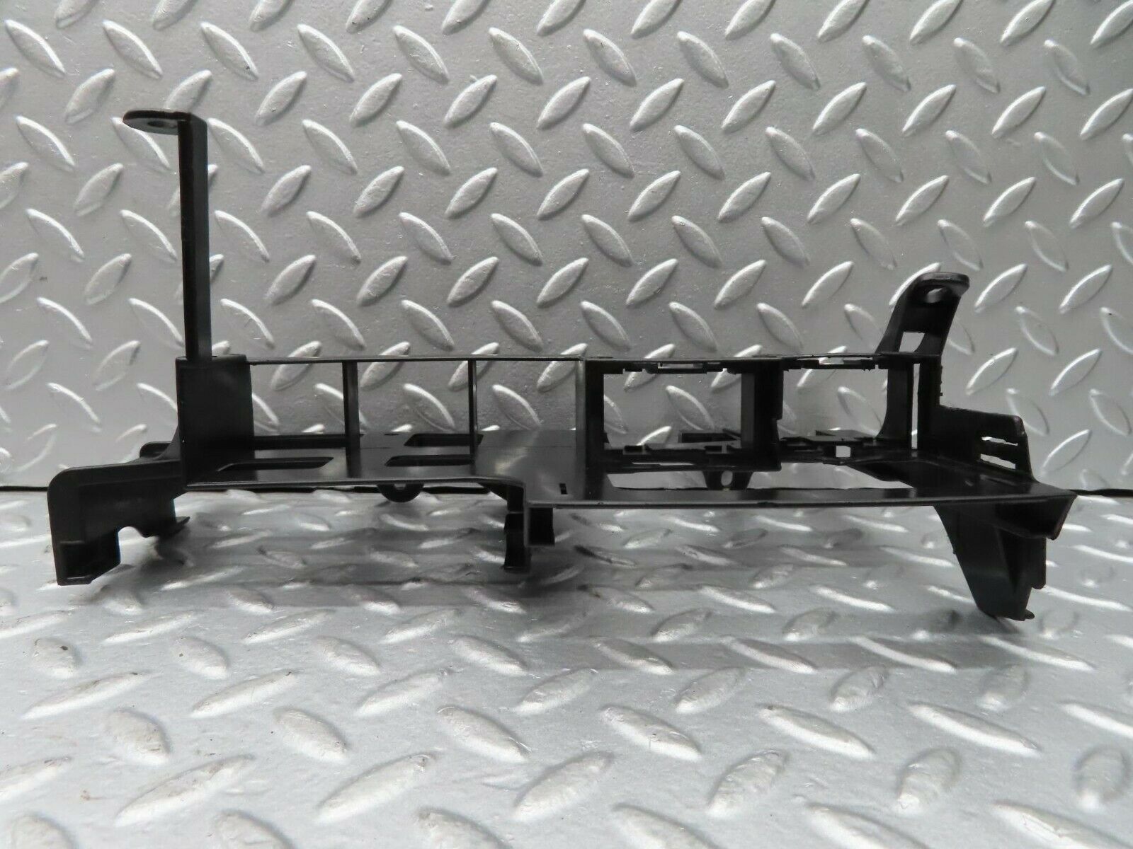 16364 Mercedes-Benz W124 260E ECU And Relay Bracket 1245455240