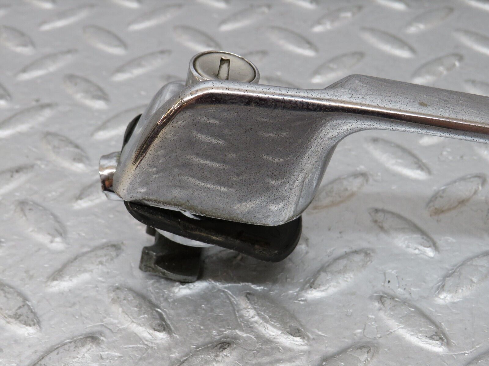 35741 Mercedes-Benz W108 Chrome Door Handle Front Left 1087661301