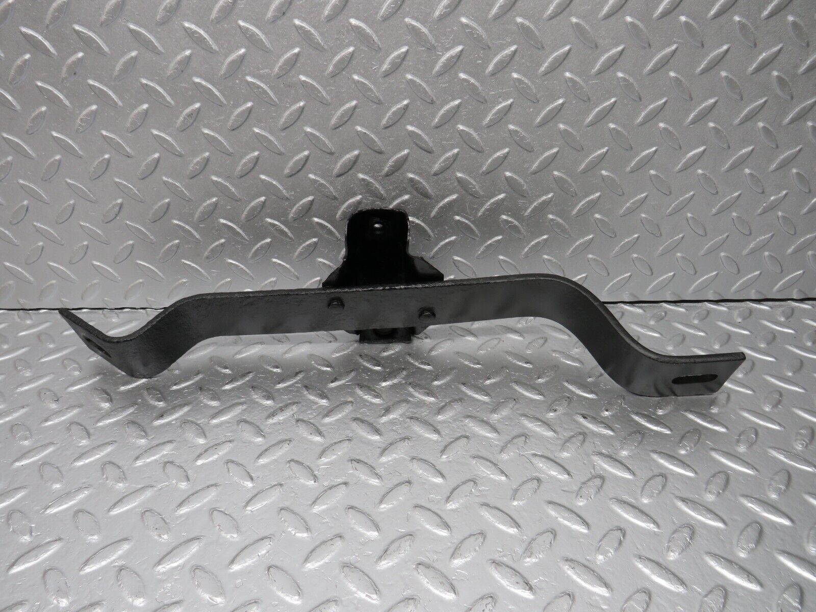 40393 Mercedes-Benz W110 230 Rear Left Bumper Bracket