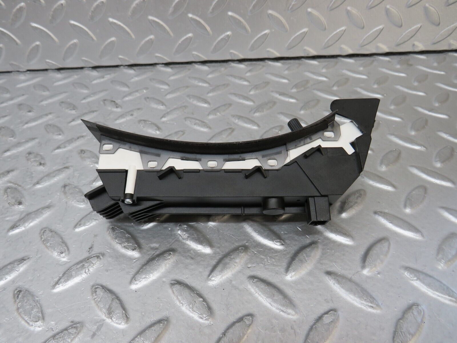 35142 Mercedes-Benz W221 Dashboard Control Switch Unit Panel 2218202910