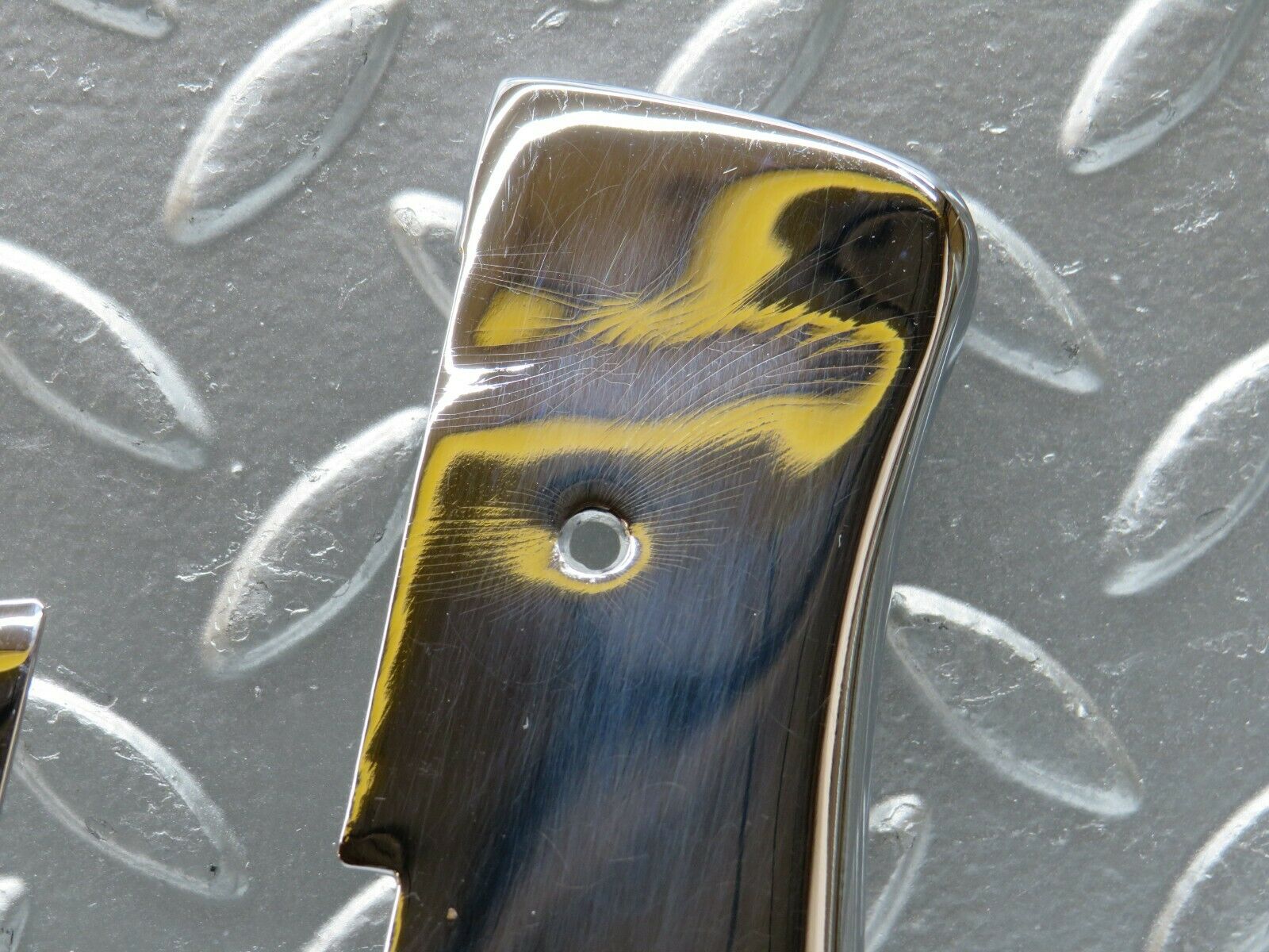 22750 Mercedes-Benz C107 450SLC Coupe Door Moulding Trim Chrome Left Side