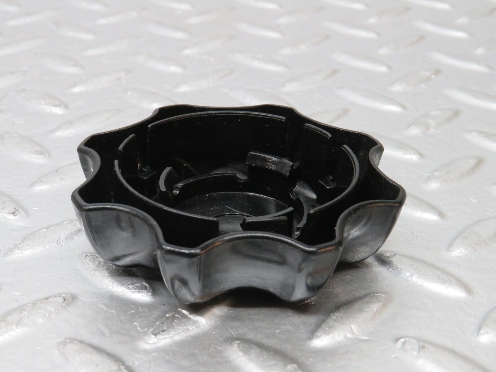 31176 Mercedes-Benz W123 230E Seat Backrest Recline Handle Knob 0009181026