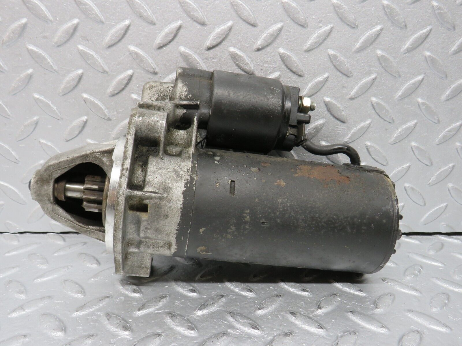 38898 Mercedes-Benz W201 190E 2.6L Starter Motor Bosch 0001110016