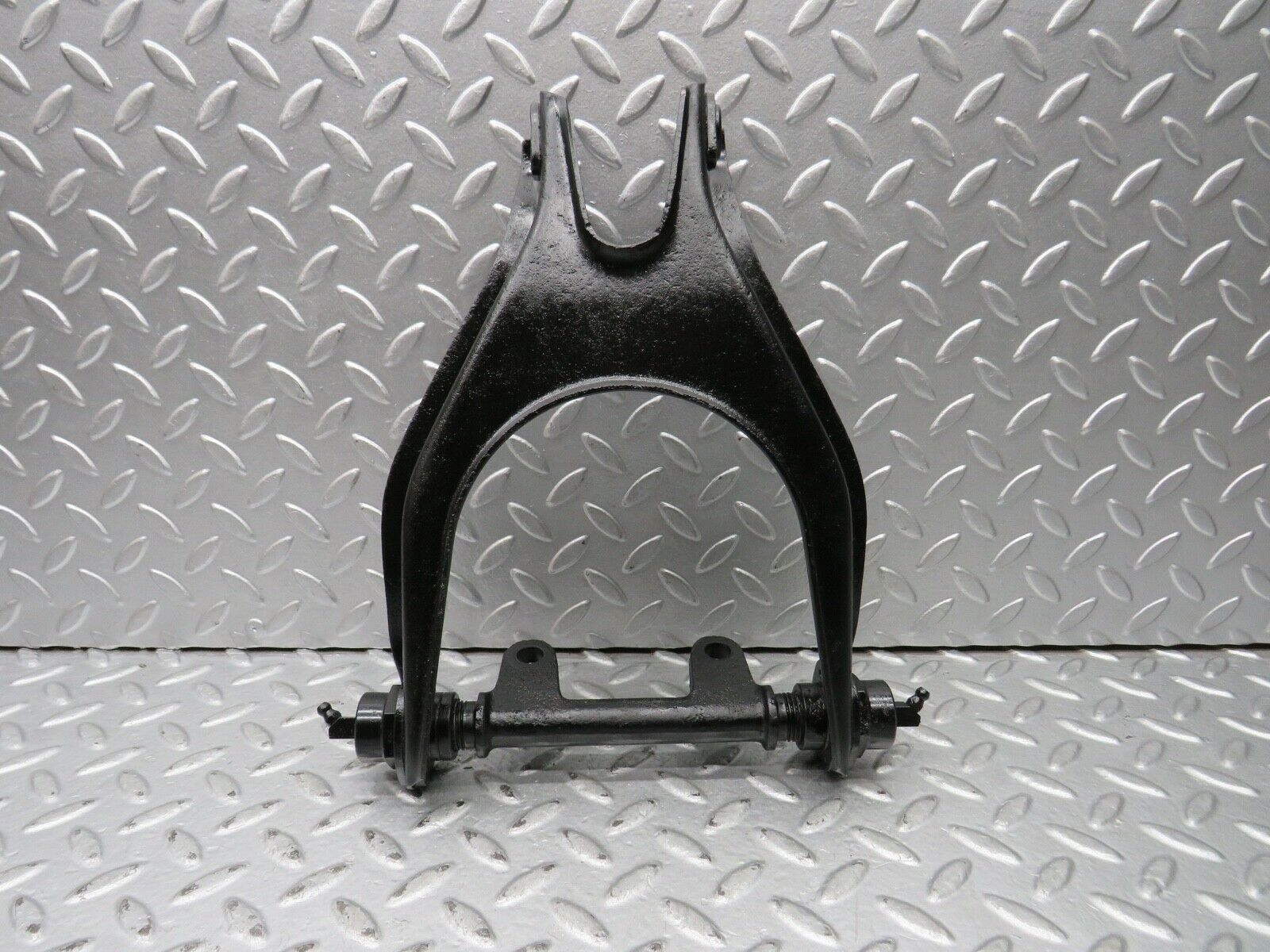 21935 Mercedes-Benz W121 190b Ponton Front Right Upper Control Arm