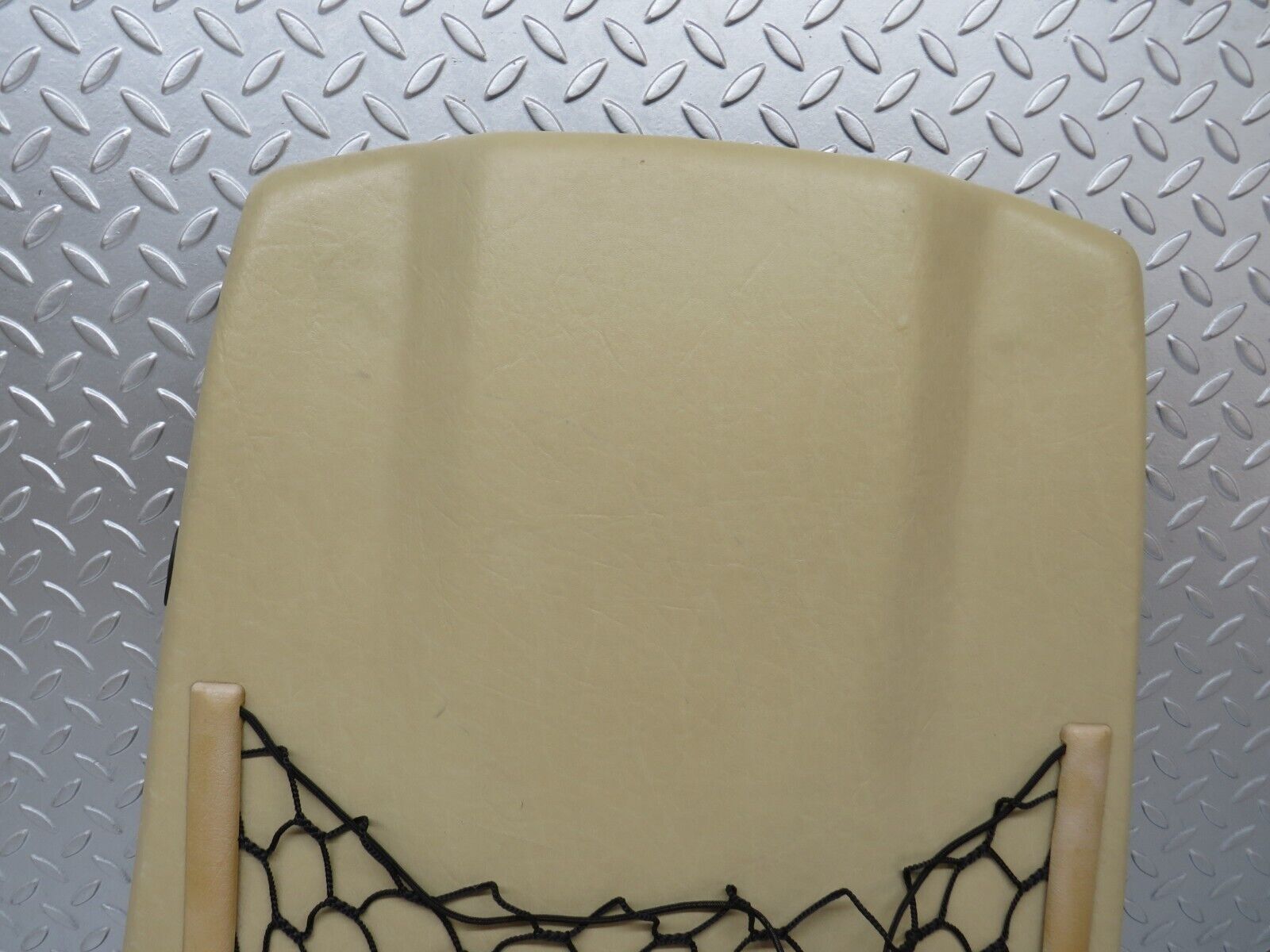 37069 Mercedes-Benz C126 420SEC Coupe Front Left Seat Rear Cover Beige