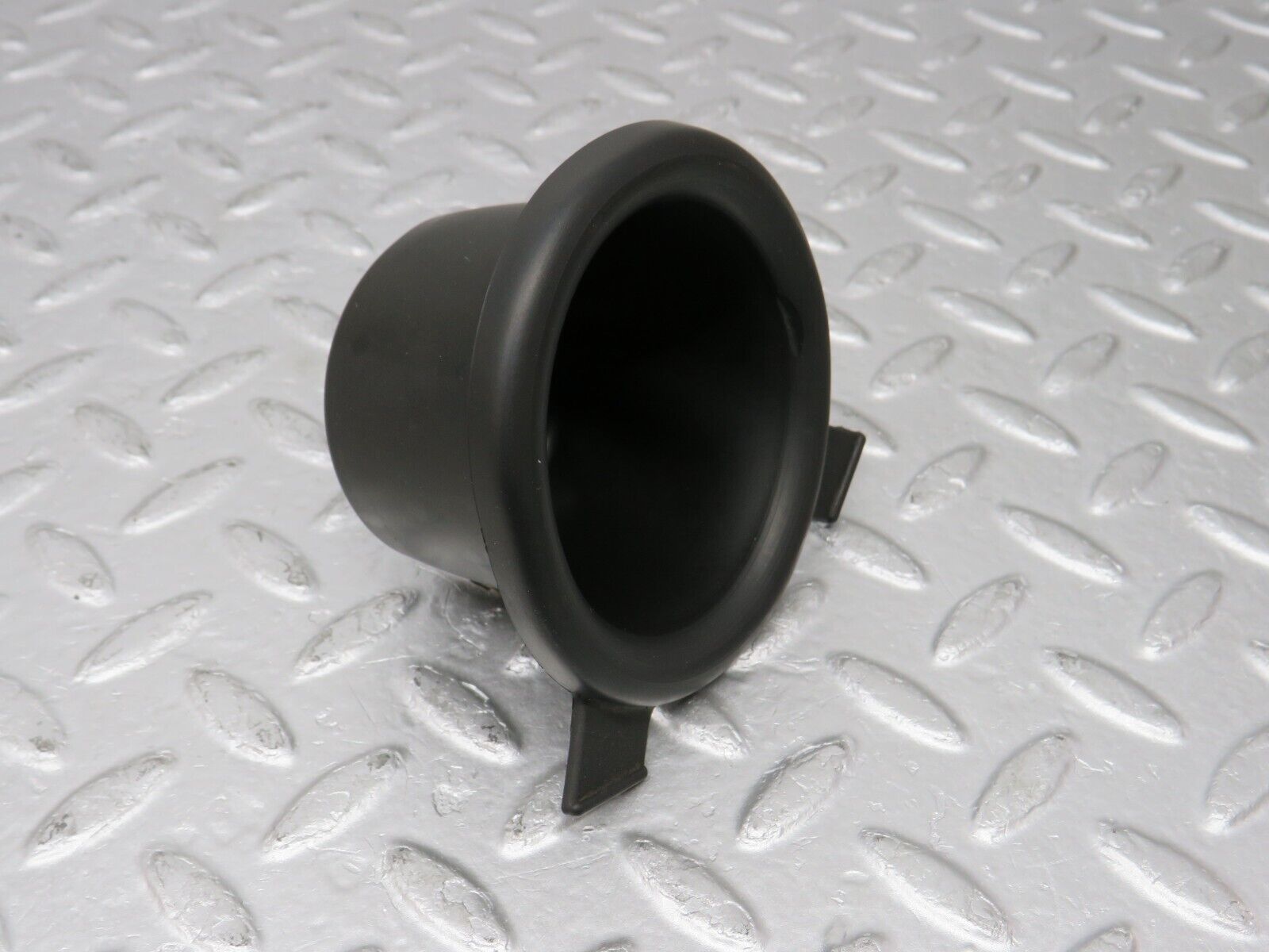 38125 Mercedes-Benz A124 320E Cabriolet Fuel Tank Rubber Seal 1244710481 1244711181