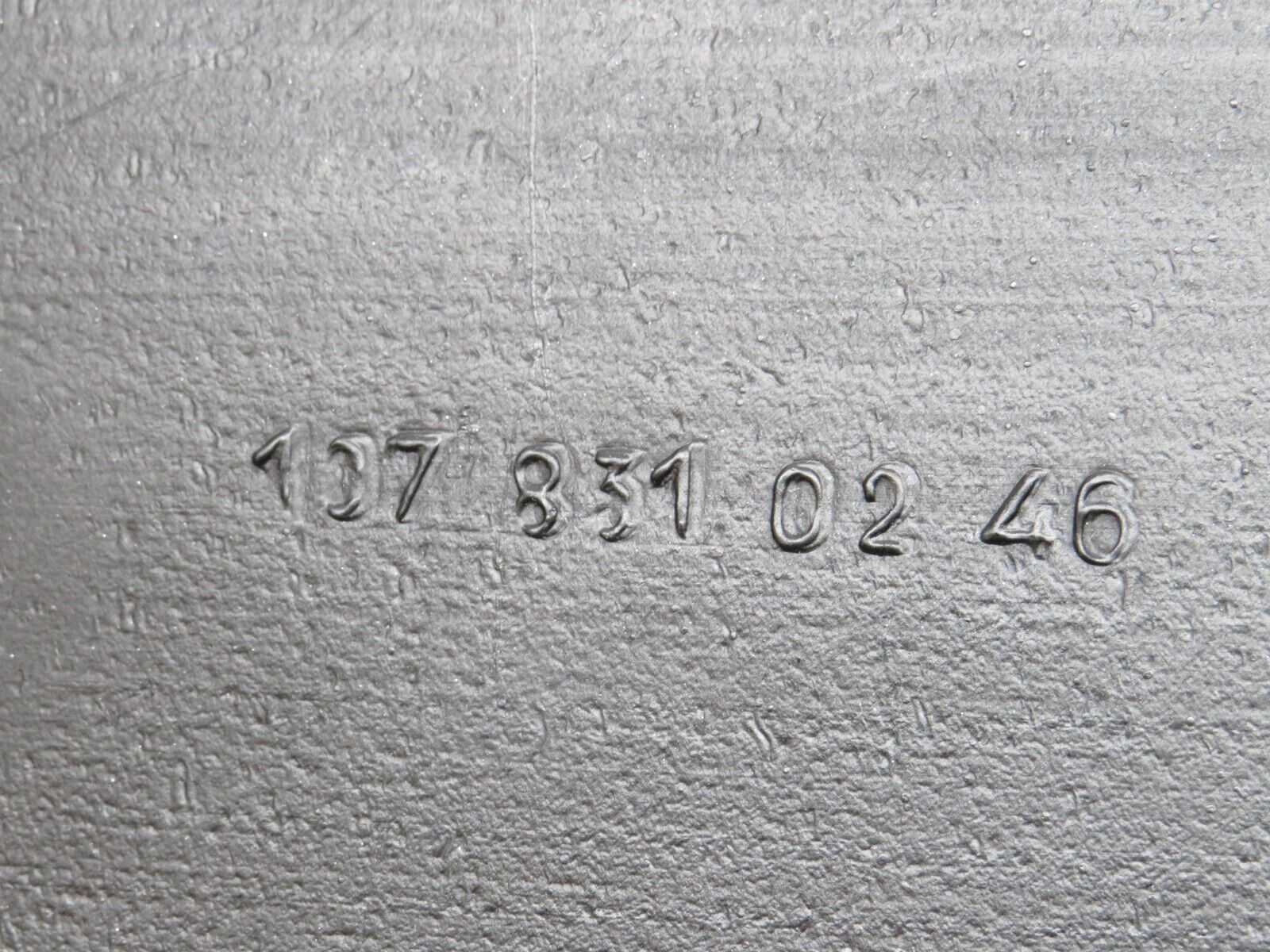 0692 Mercedes-Benz C107 350SLC Coupe Heating Air Duct Right Side 1078310246