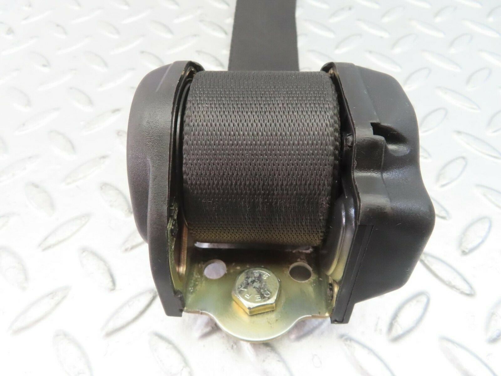 10386 Mercedes-Benz W201 190E Rear Seat Belt 1268601886