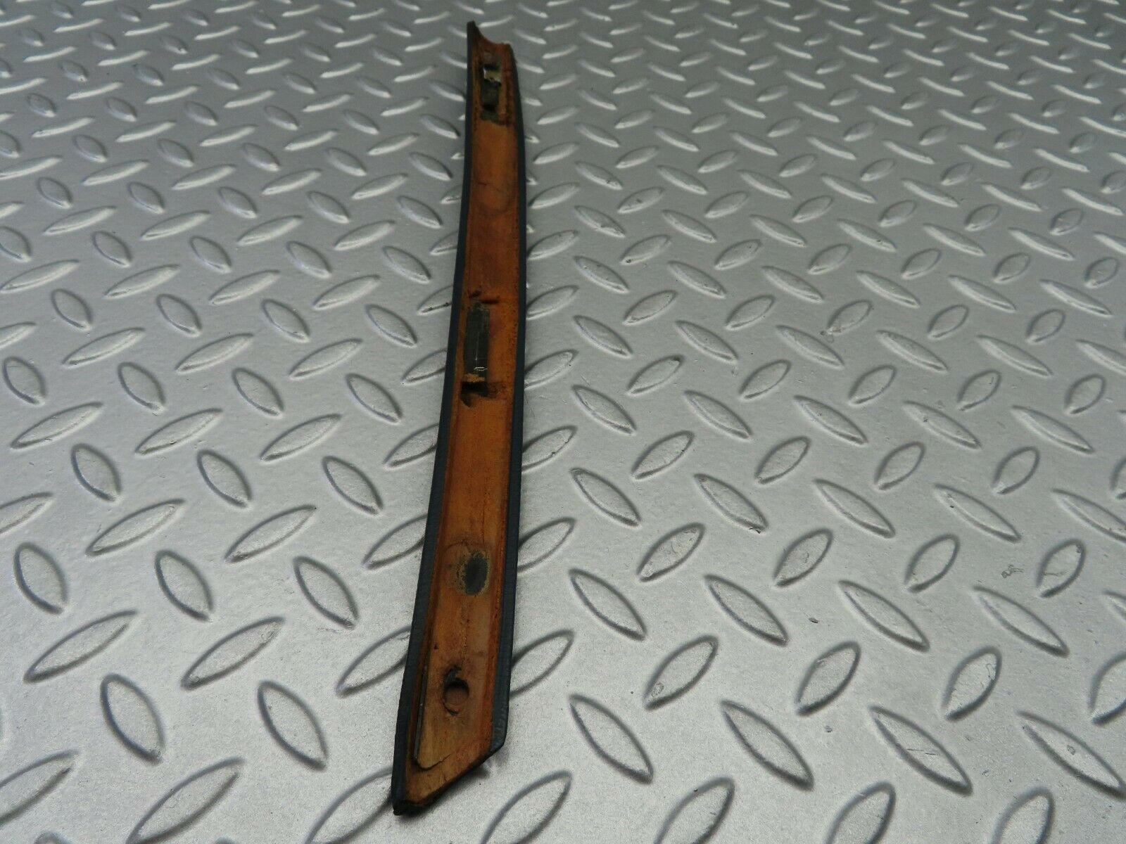 6910 Mercedes-Benz C107 350SLC Coupe Interior Rear Right Quarter Window Cover