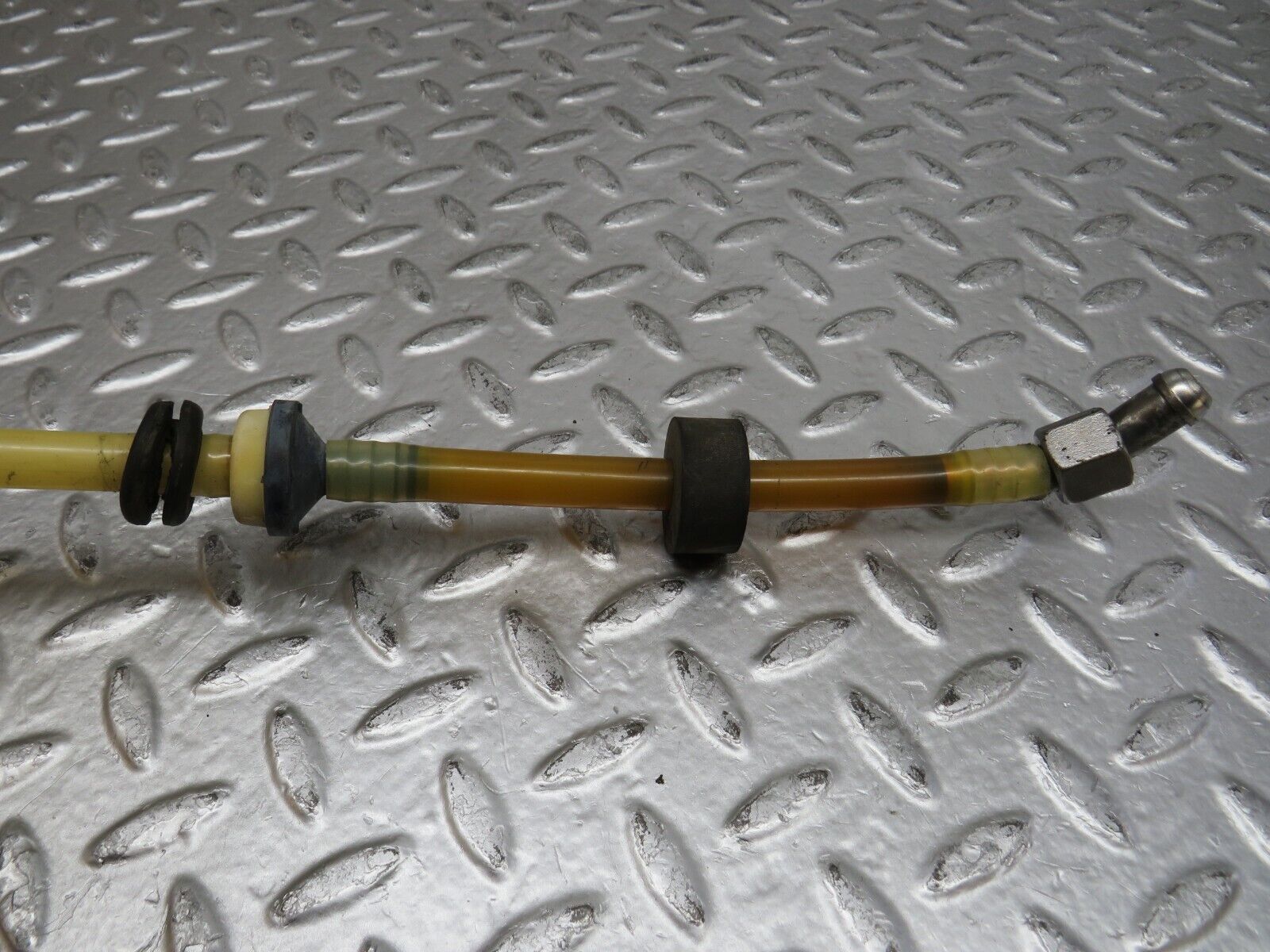 29772 Mercedes-Benz W123 230E Brake Servo Vacuum Pipe