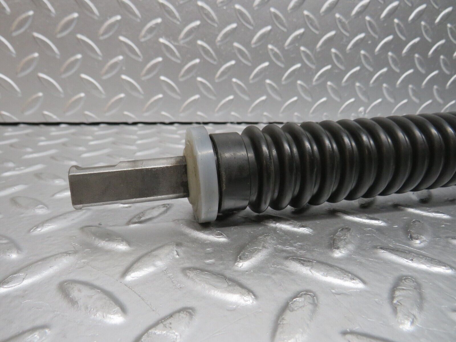 30432 Mercedes-Benz W124 230E Steering Column