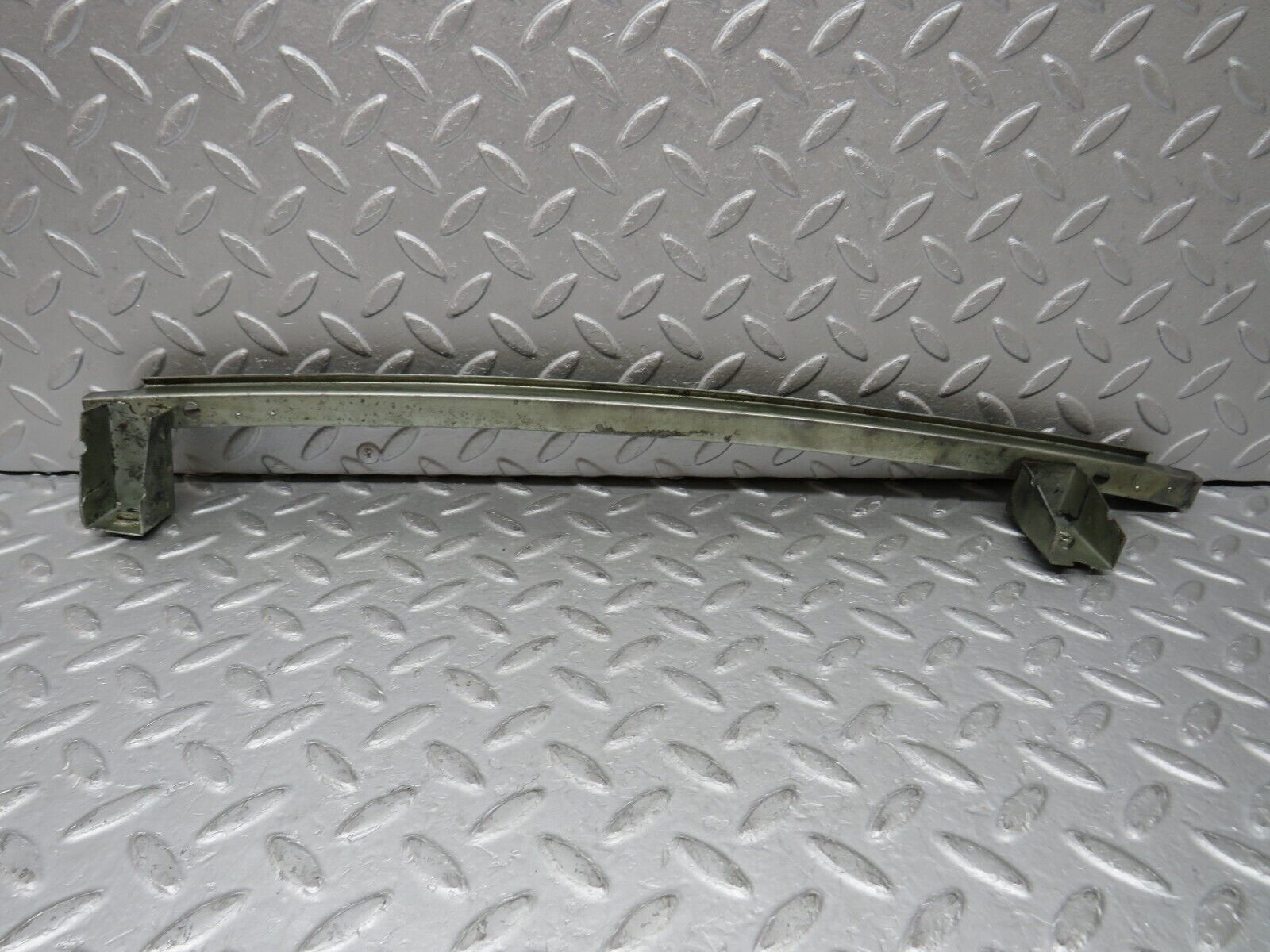 35861 Mercedes-Benz W108 Front Right Door Window Channel