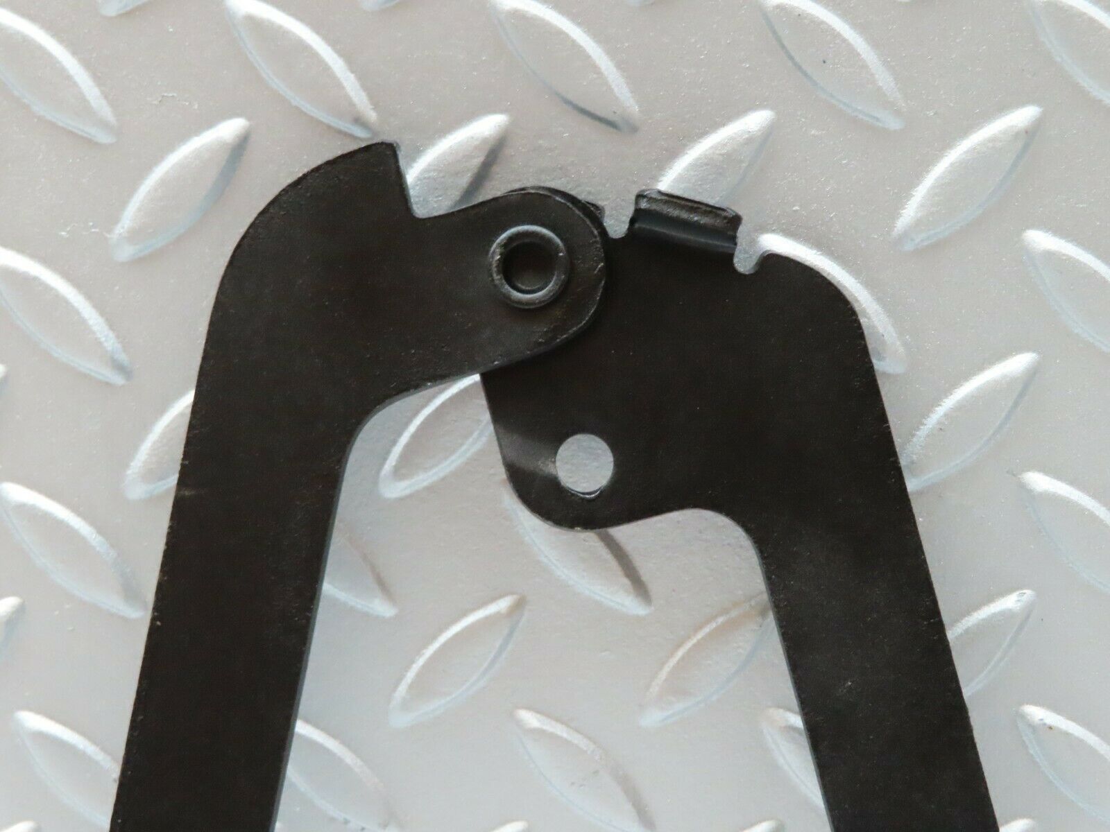 4712 Mercedes-Benz W114 280CE Coupe Left Bonnet Hinge