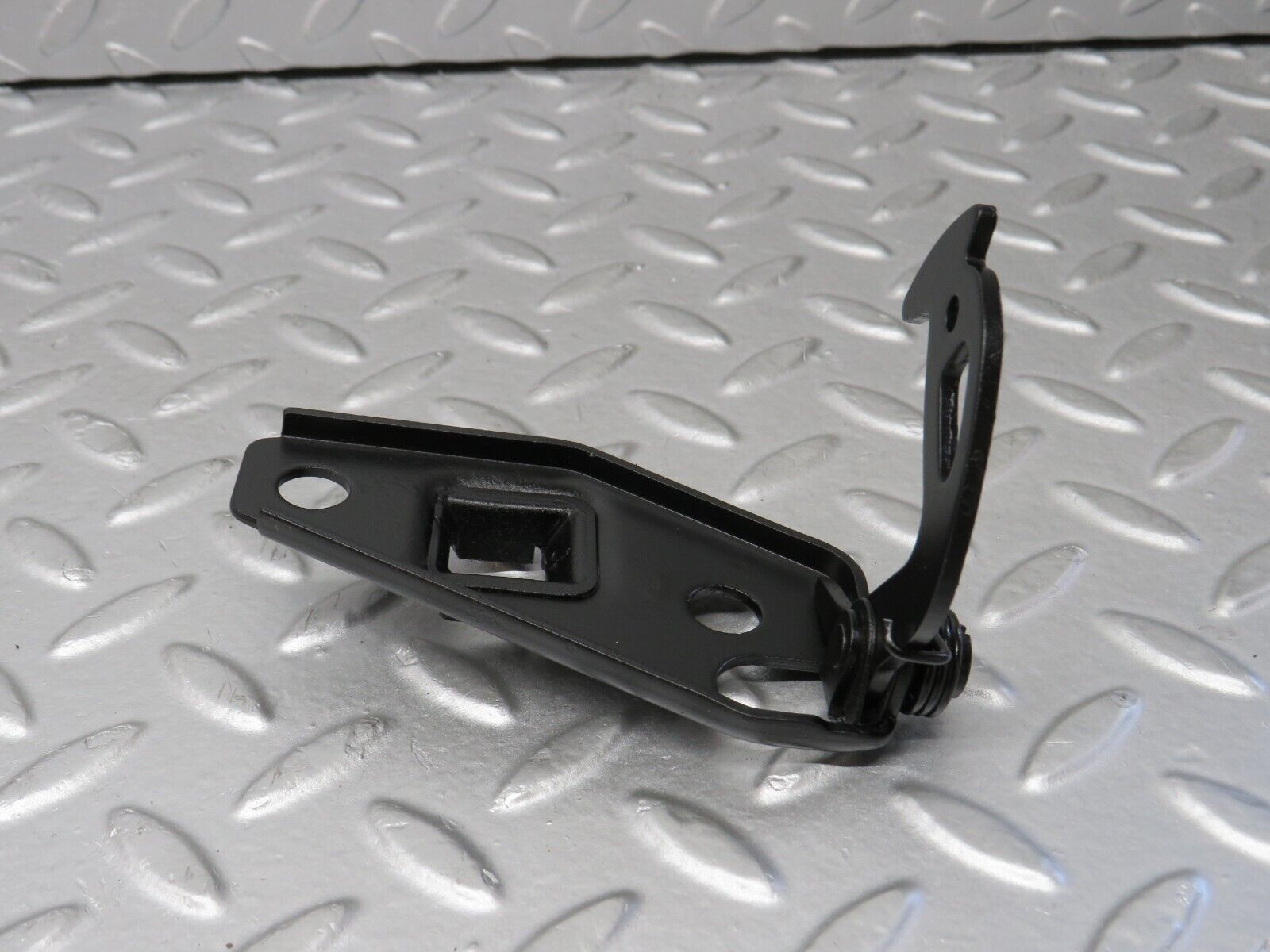 36801 Mercedes-Benz W201 190E 2.0L Bonnet Safety Latch 2018800560