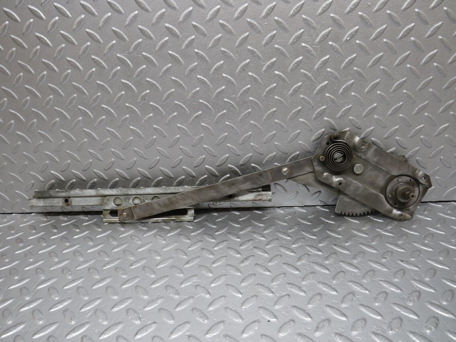 40357 Mercedes-Benz W110 230 Front Right Manual Window Regulator