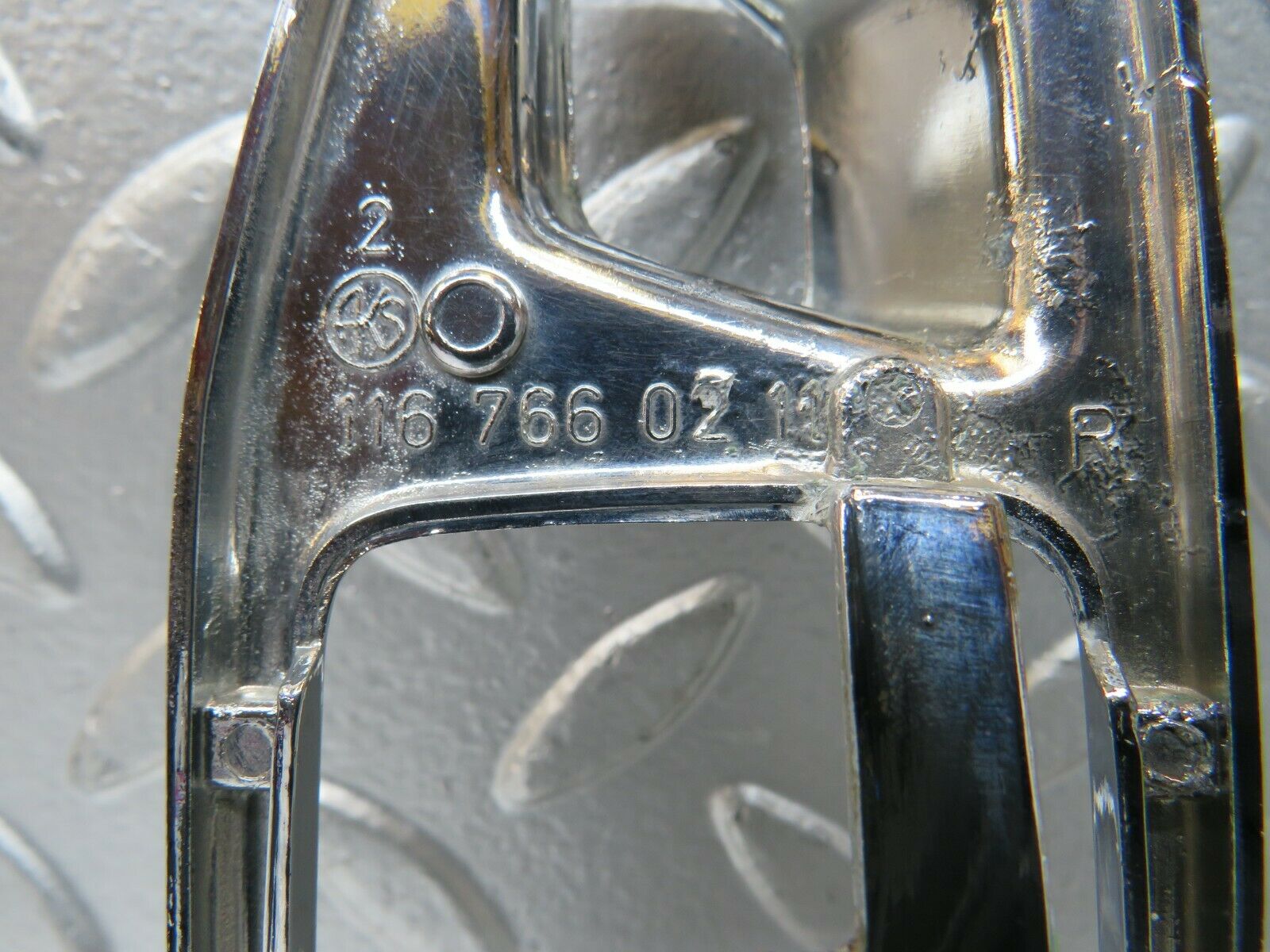 23259 Mercedes-Benz W116 350SE Rear Right Door Handle Surround 1087660211