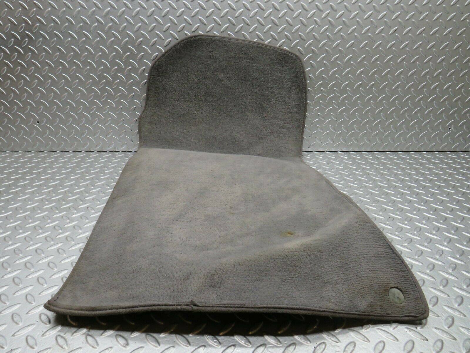 22637 Mercedes-Benz C124 E220 Coupe Front Left Floor Carpet Grey