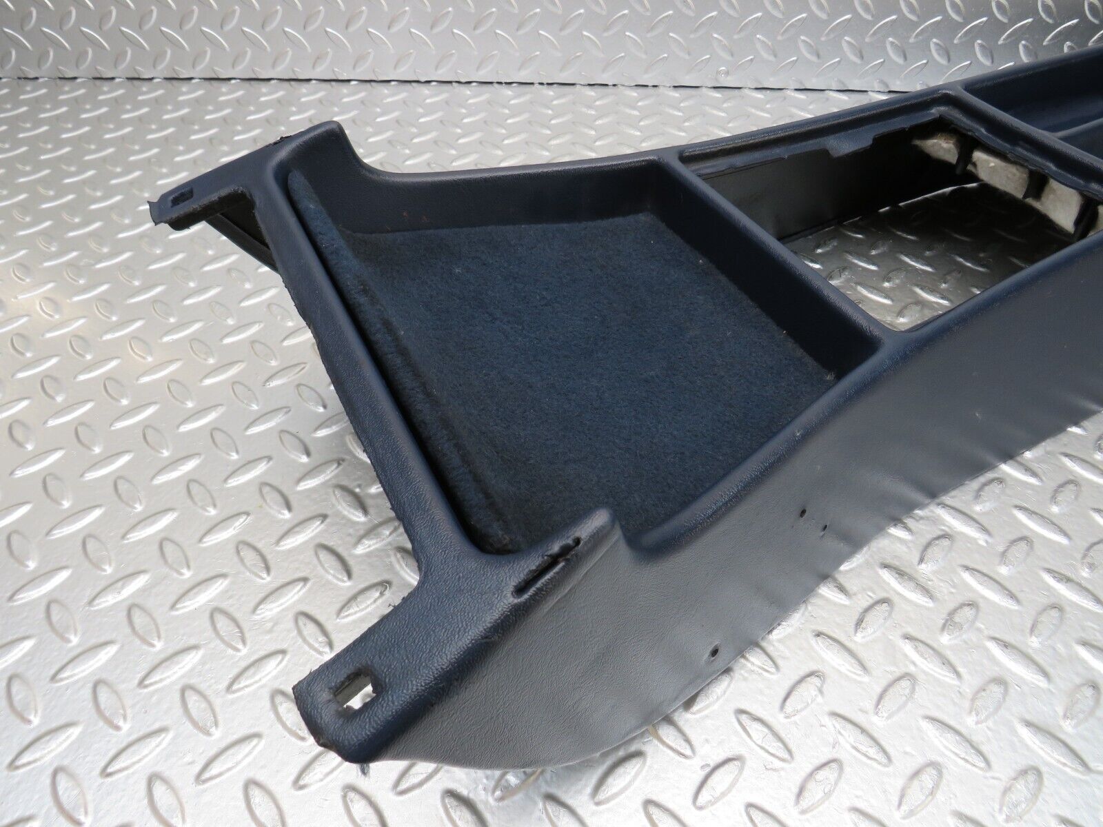 25216 Mercedes-Benz W201 190D Centre Console Blue 2016831325