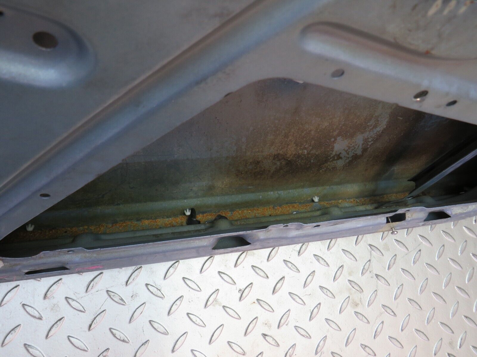 25228 Mercedes-Benz W201 190D Front Right Door