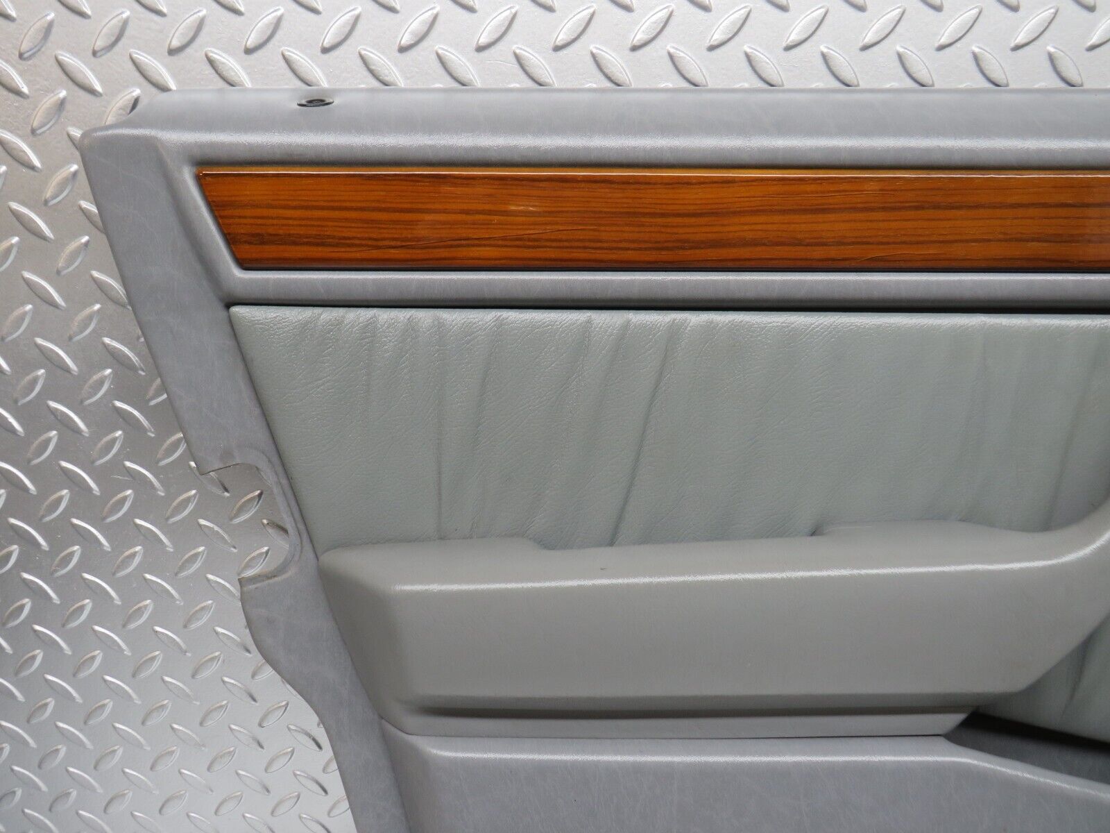 31179 Mercedes-Benz S124 220TE Wagon Front Left Door Card Grey