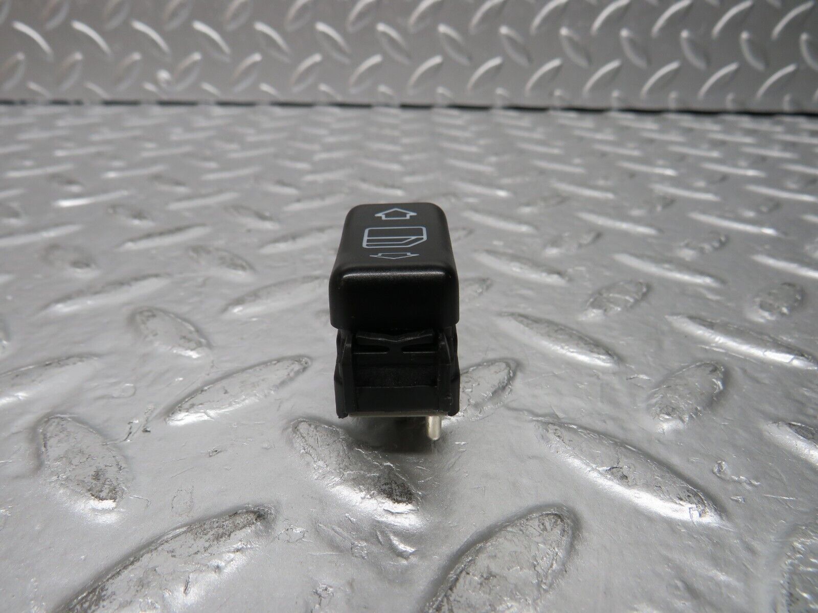 30522 Mercedes-Benz W124 230E Electric Window Switch Left Side 1248209310