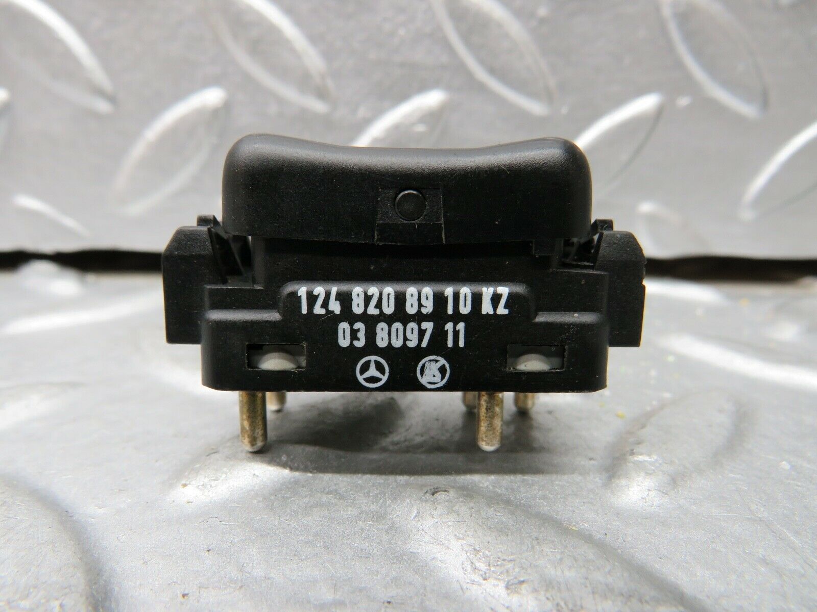 21882 Mercedes-Benz W124 Electric Window Switch Left Side 1248208910