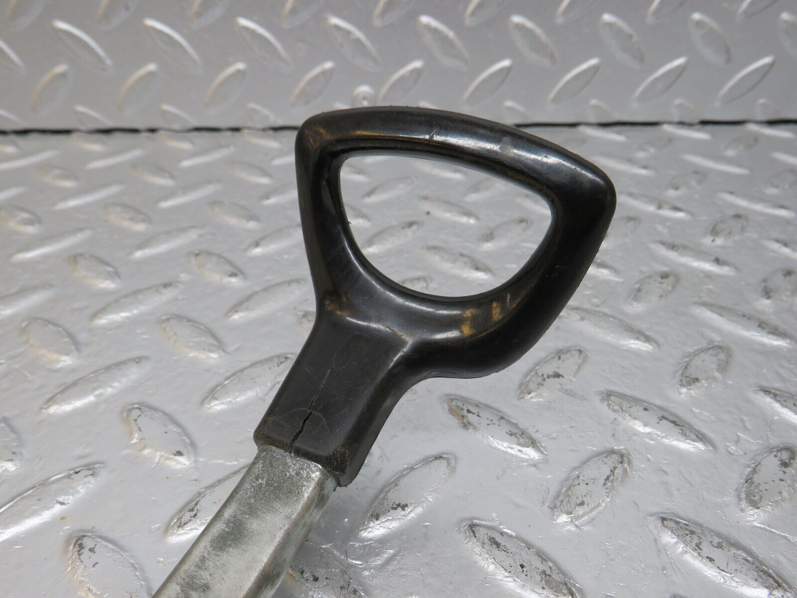 33885 Mercedes-Benz C123 230CE Coupe Front Right Sliding Adjust Handle