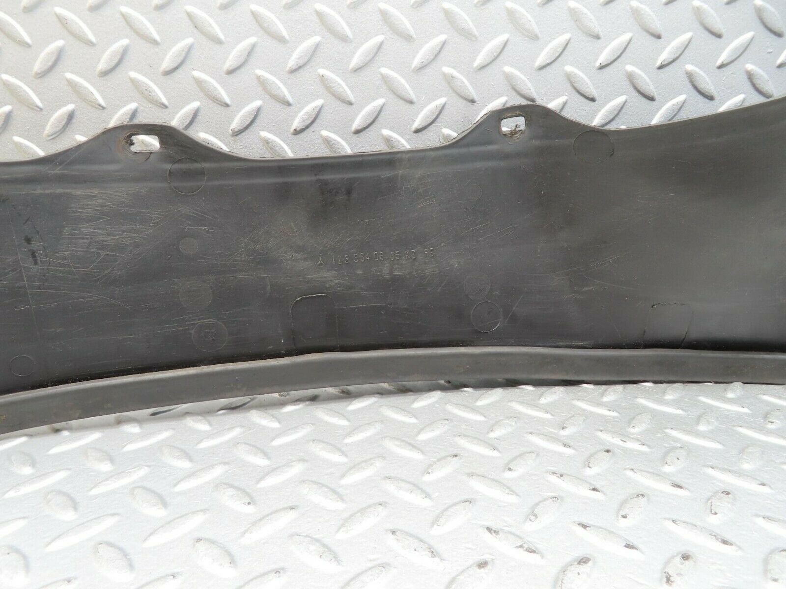 15496 Mercedes-Benz W123 230E Front Right Inner Fender Wing Splash Guard