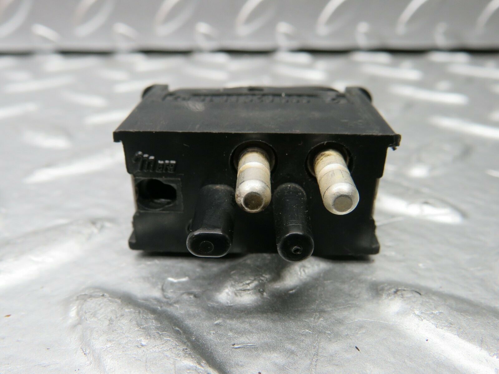 22780 Mercedes-Benz C107 450SLC Coupe Interior Dome Light Switch 0008205810