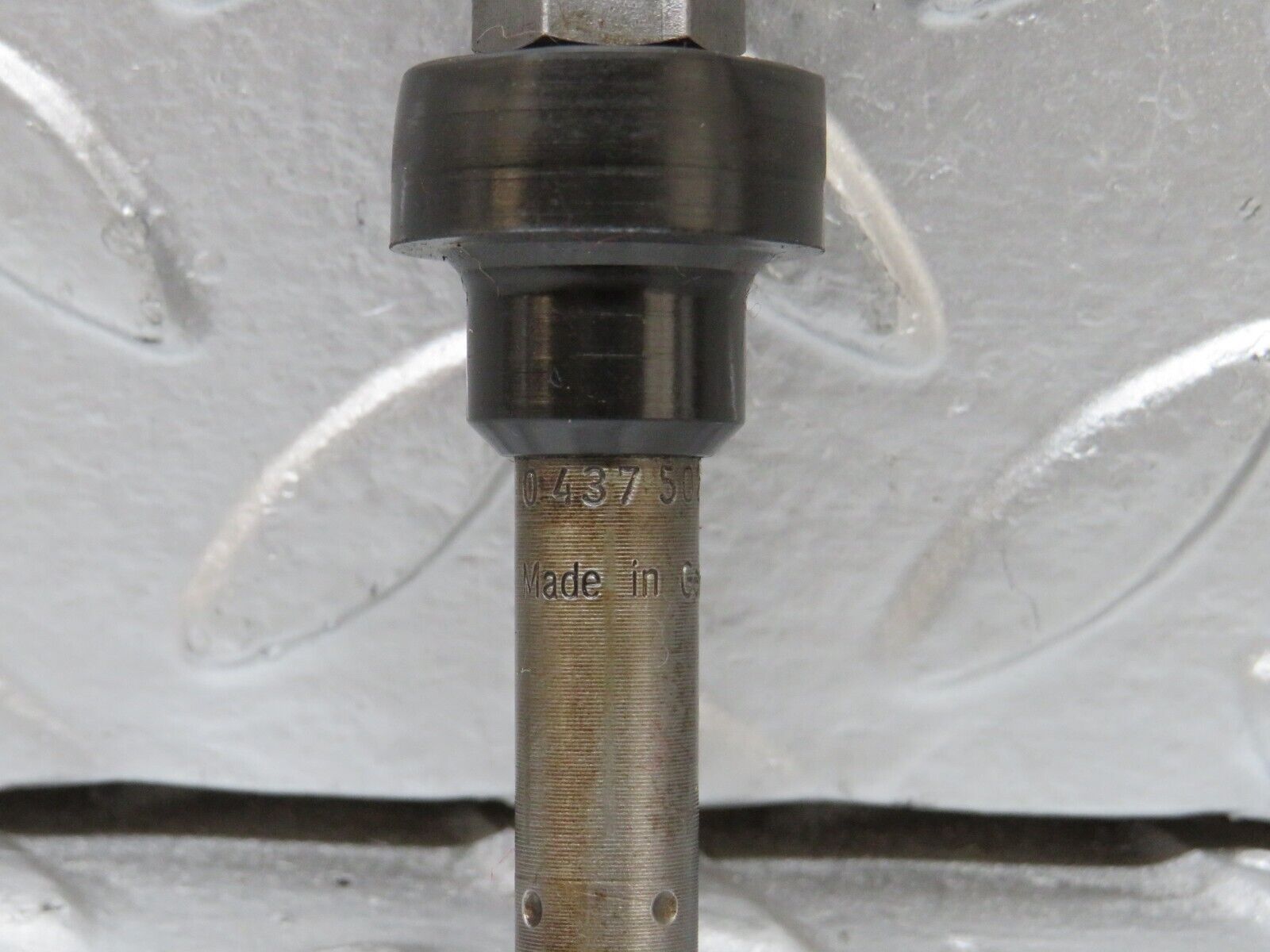 27425 Mercedes-Benz W123 280E Fuel Injector Bosch 0437502010