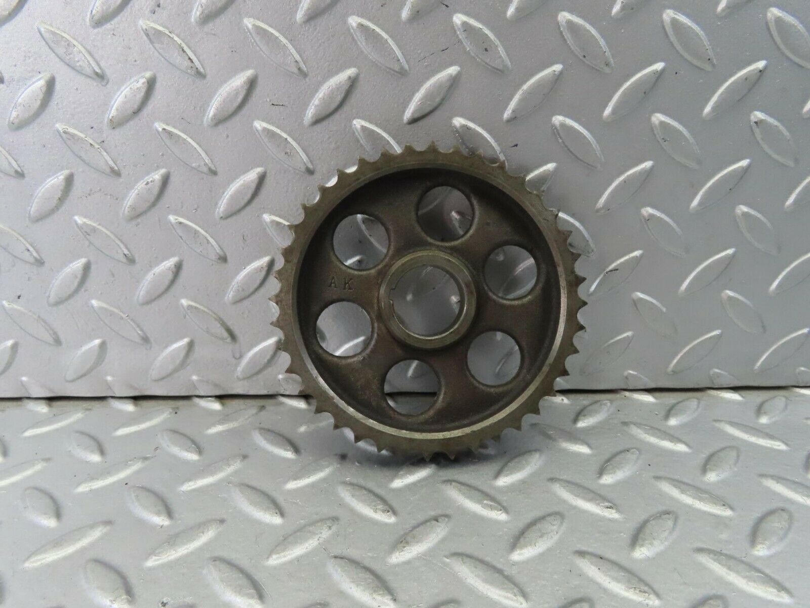 9141 Mercedes-Benz W108 Camshaft Timing Gear