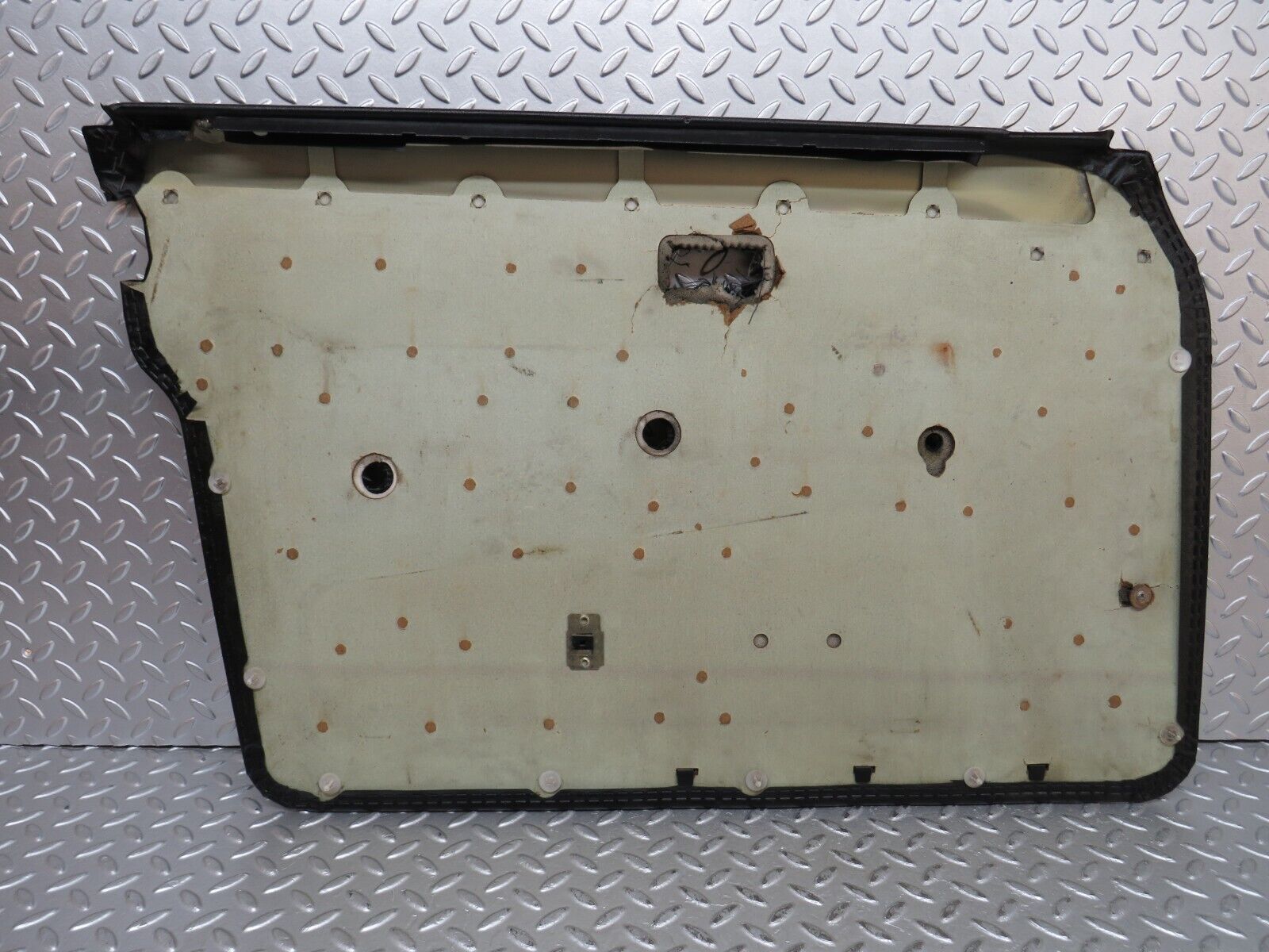 28204 Mercedes-Benz S123 240D Wagon Front Right Door Card Black