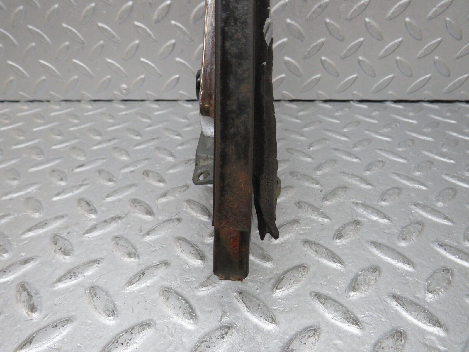 35798 Mercedes-Benz W108 Front Left Quarter Window