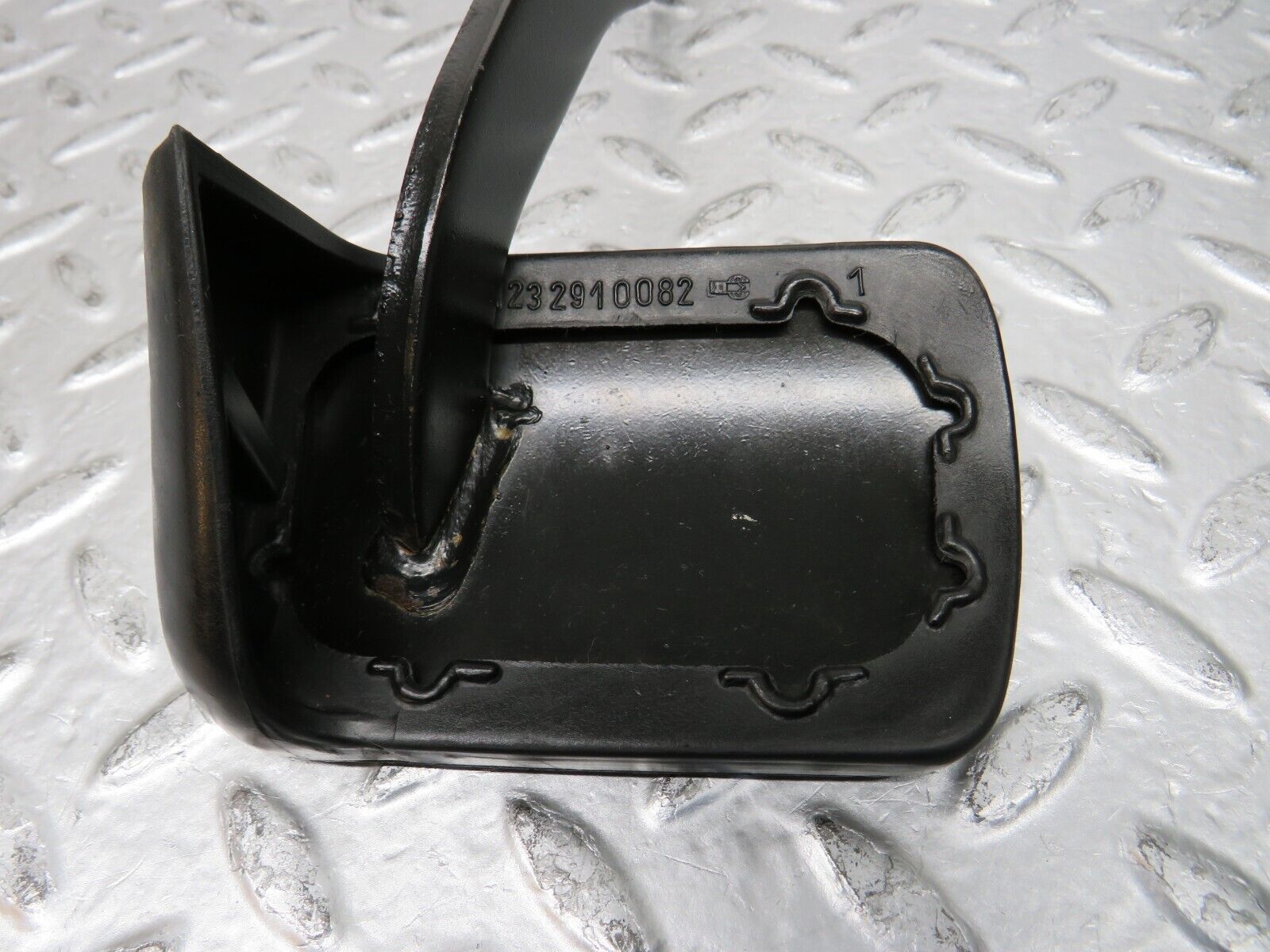 29808 Mercedes-Benz W123 230E Brake Pedal With Rubber 1232910082