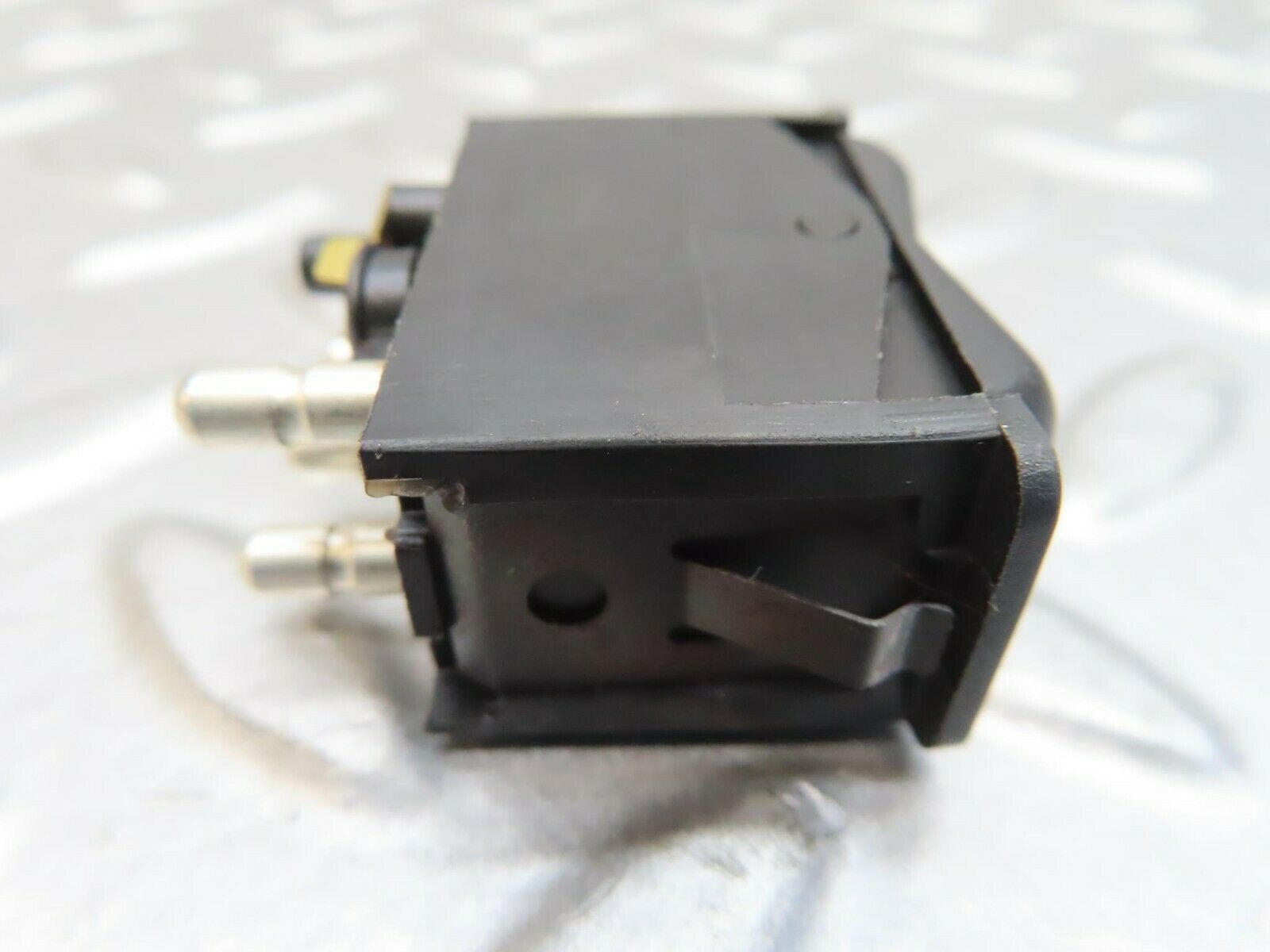 15489 Mercedes-Benz W123 230E Rear Windscreen Defroster Switch 0008206110