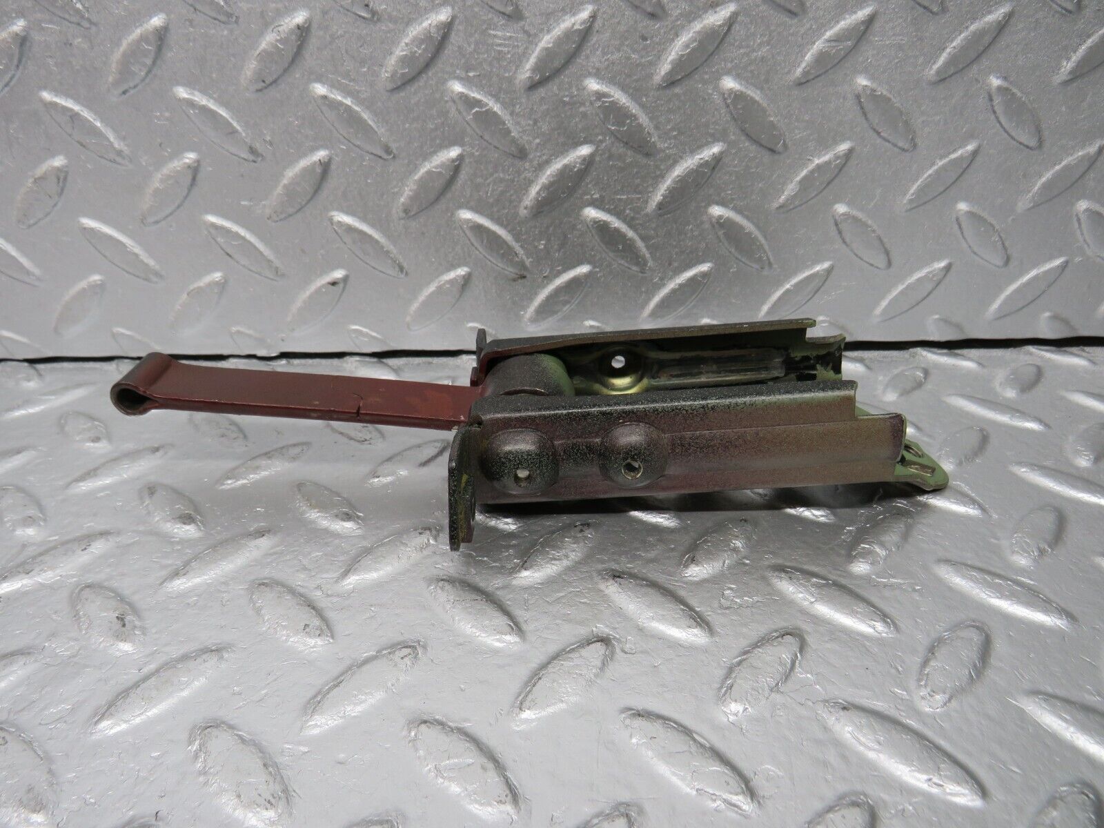 39563 Mercedes-Benz W123 300D Front Right Door Safety Check Strap