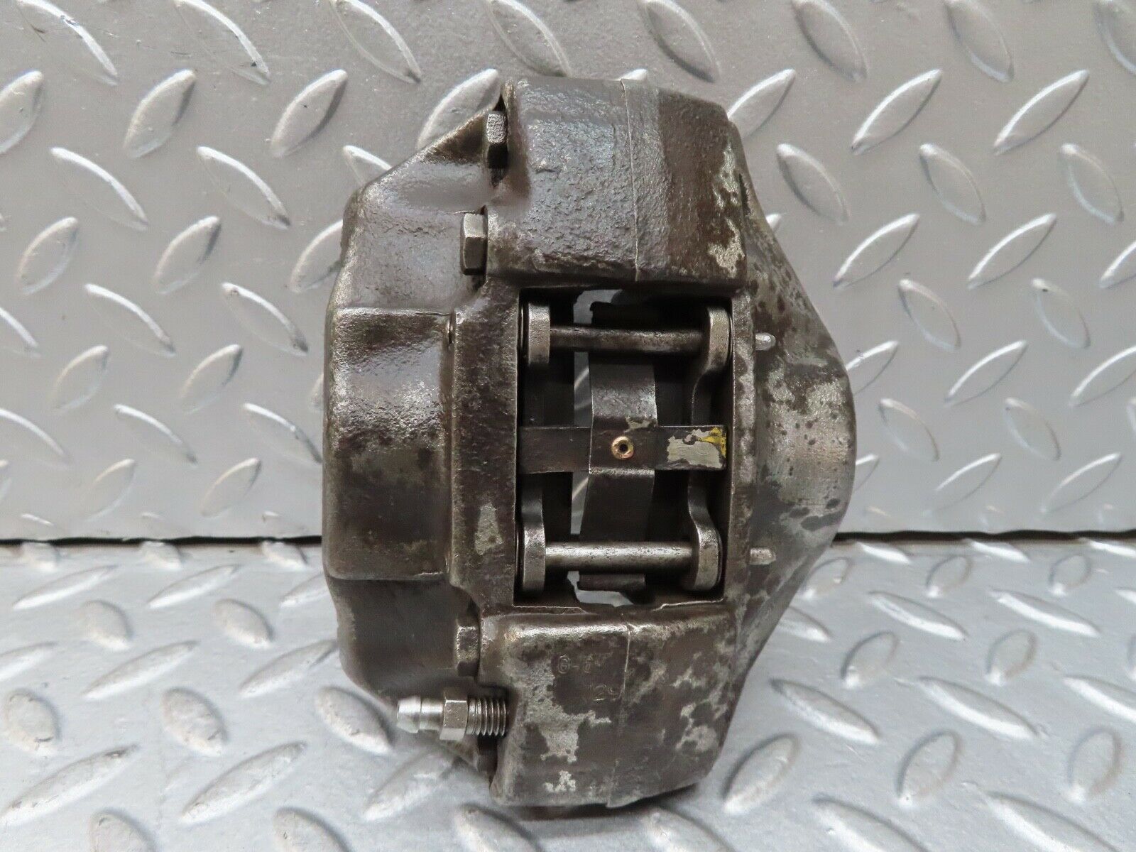 17632 Mercedes-Benz W116 450SEL Rear Right Brake Caliper ATE 38