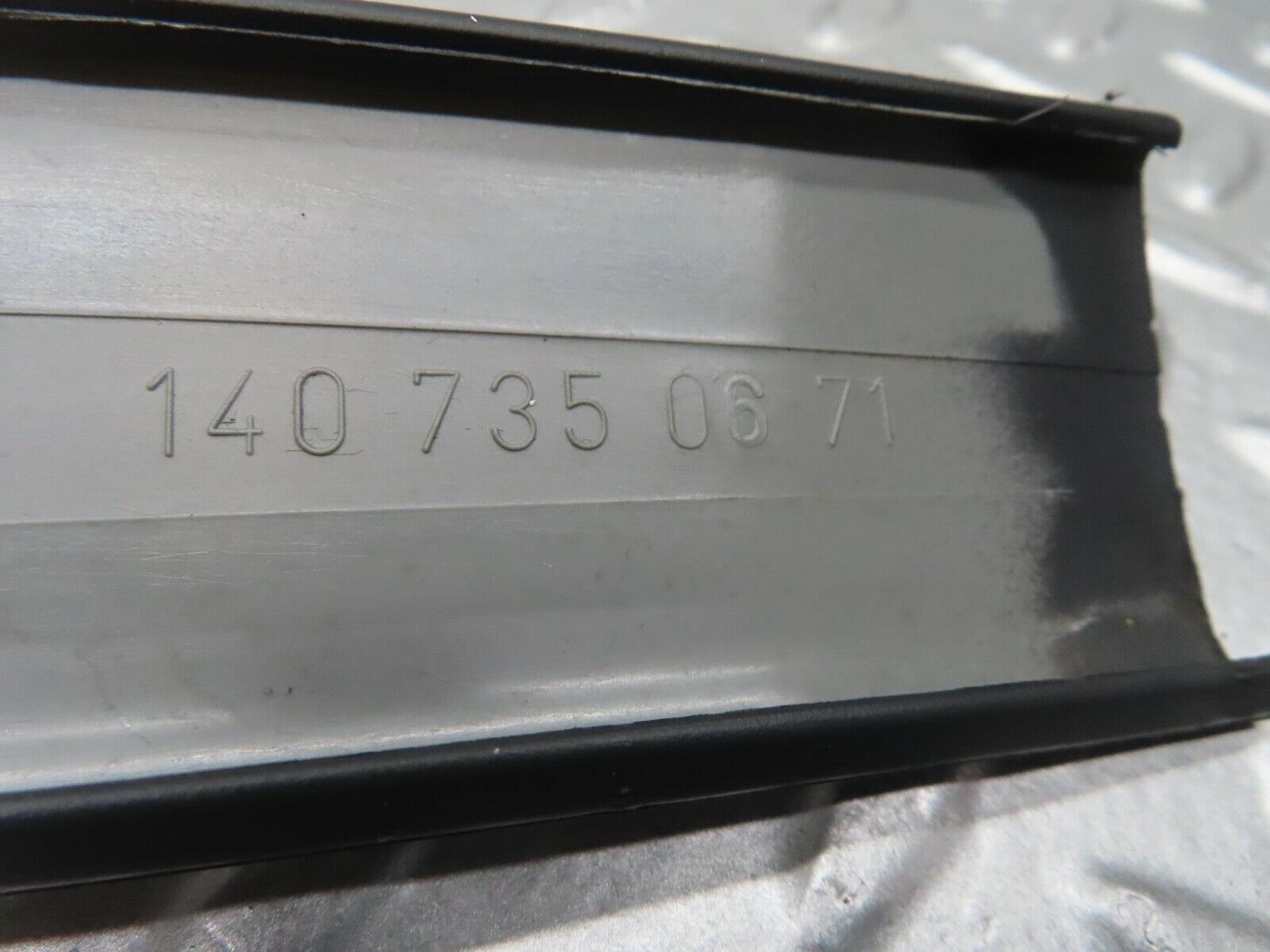 14996 Mercedes-Benz W140 S320 Rear Right Quarter Window Channel Inner Cover