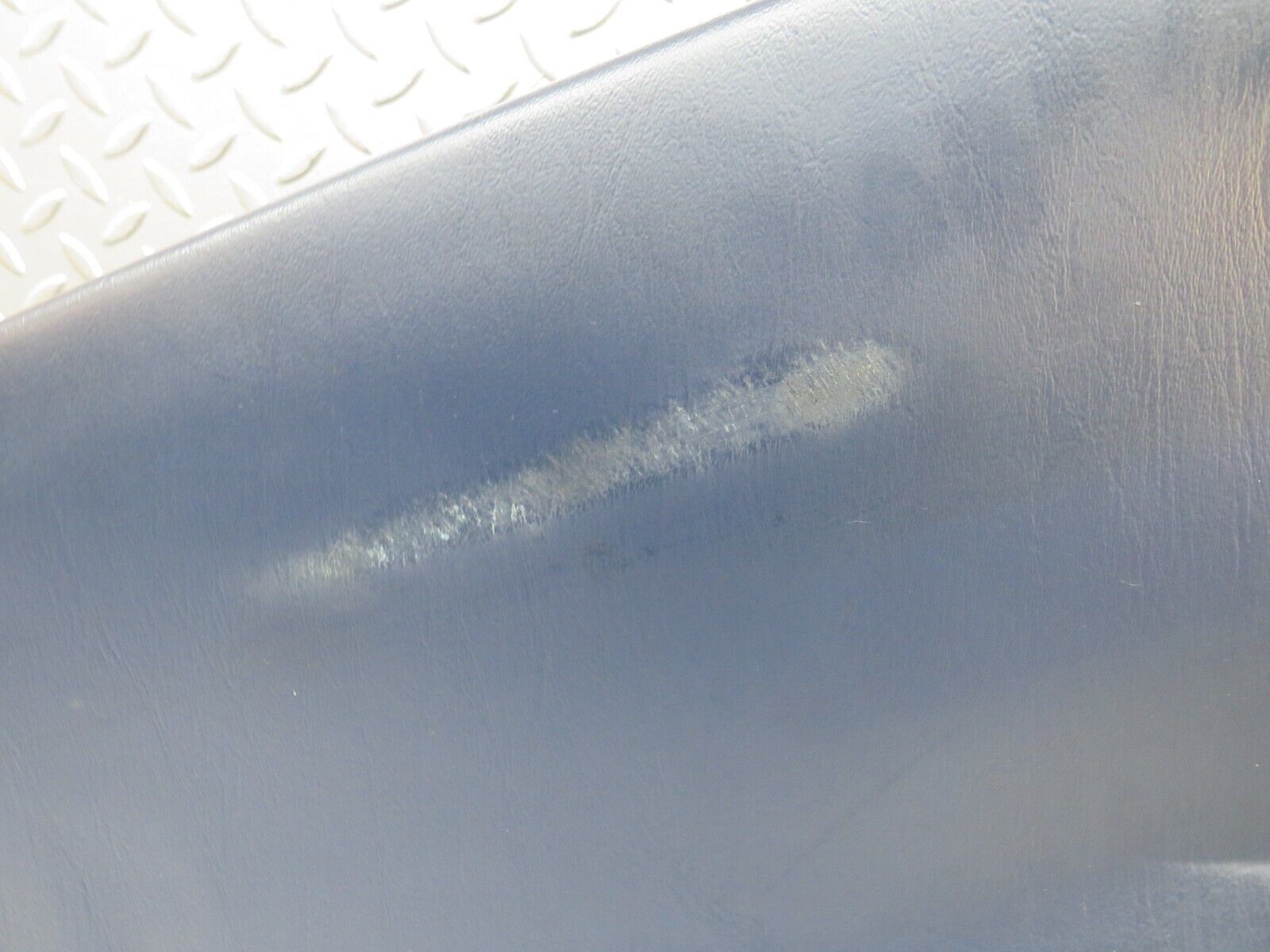 31925 Mercedes-Benz W123 230E Centre Console Blue