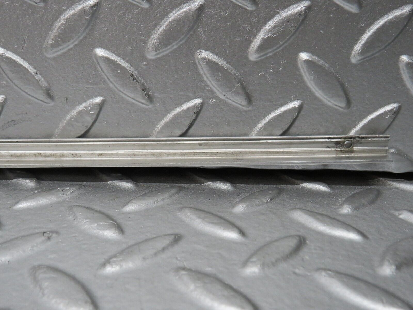 32116 Mercedes-Benz W123 230E Sunroof Chrome Trim