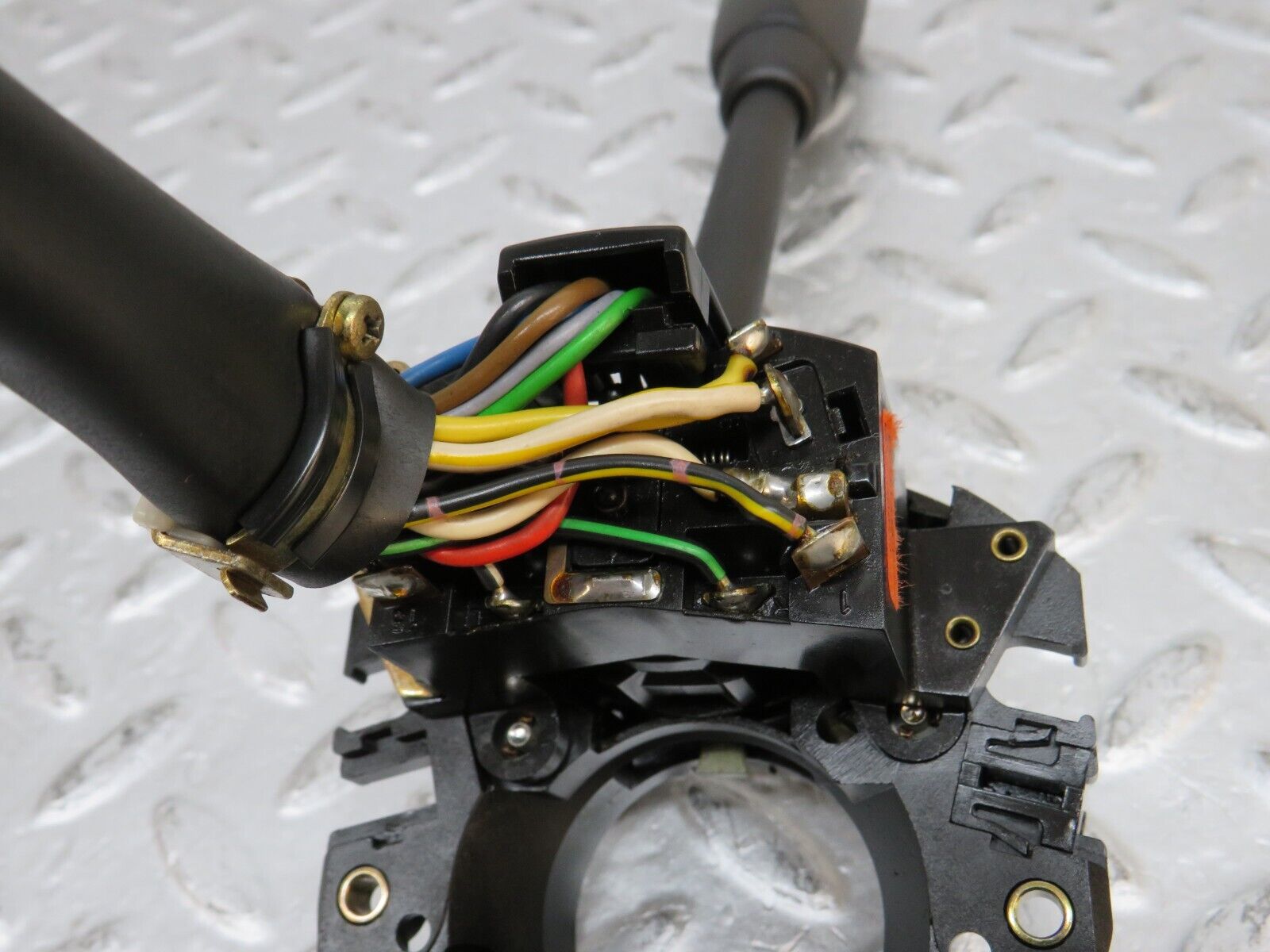 37976 Mercedes-Benz A124 320E Cabriolet Indicator Wiper Stalk 1245451324