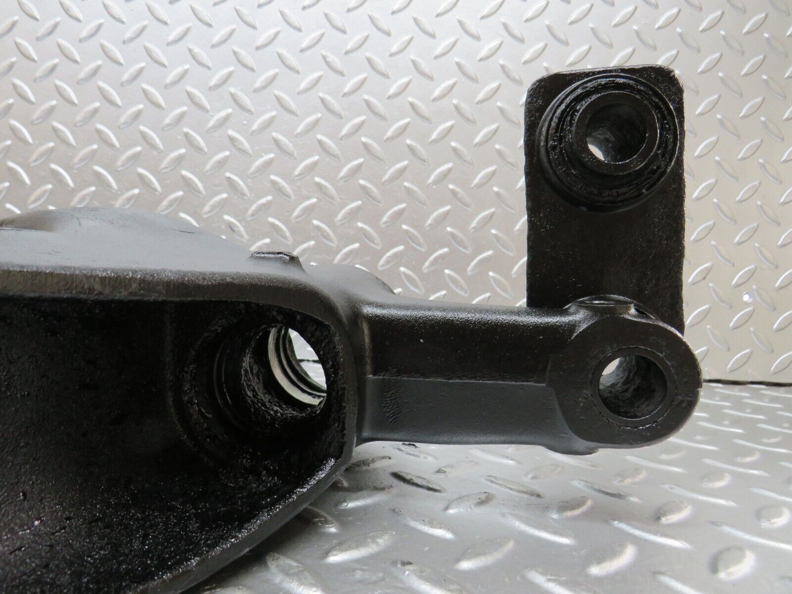 26311 Mercedes-Benz W116 450SE Trailing Arm Control Rear Right 1073521904