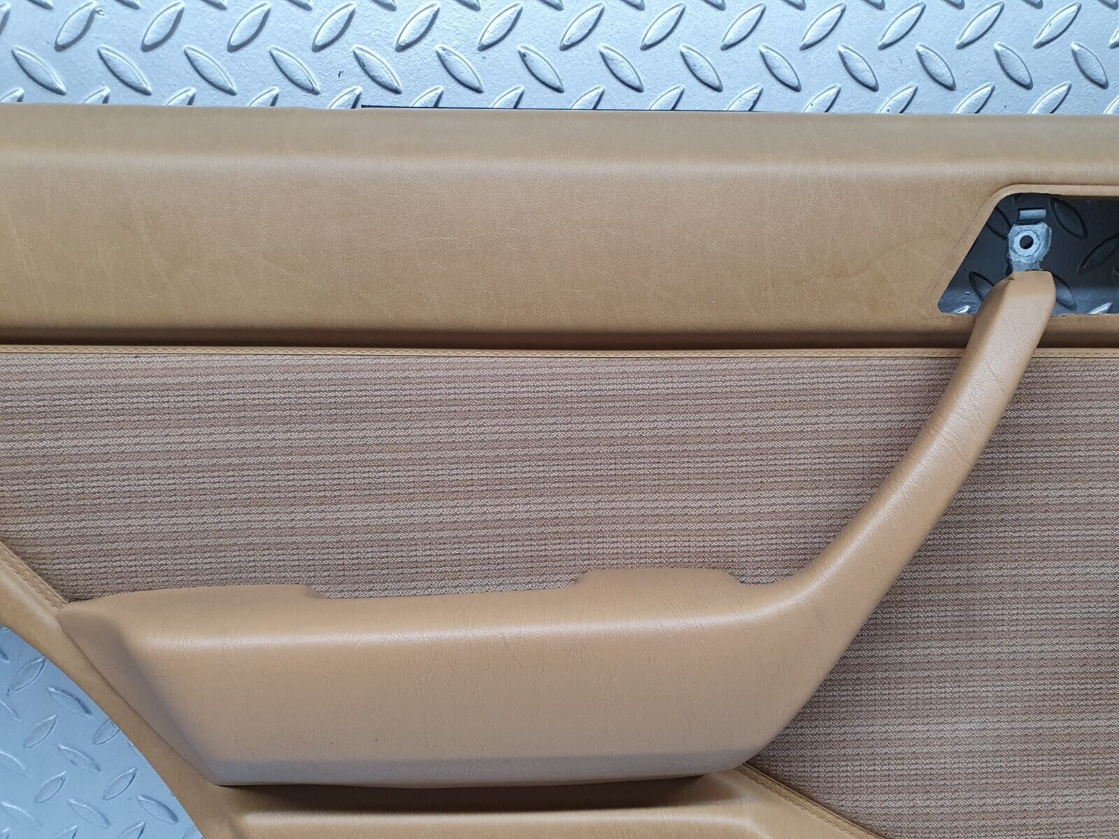 41482 Mercedes-Benz W124 200E Rear Left Door Card Palomino