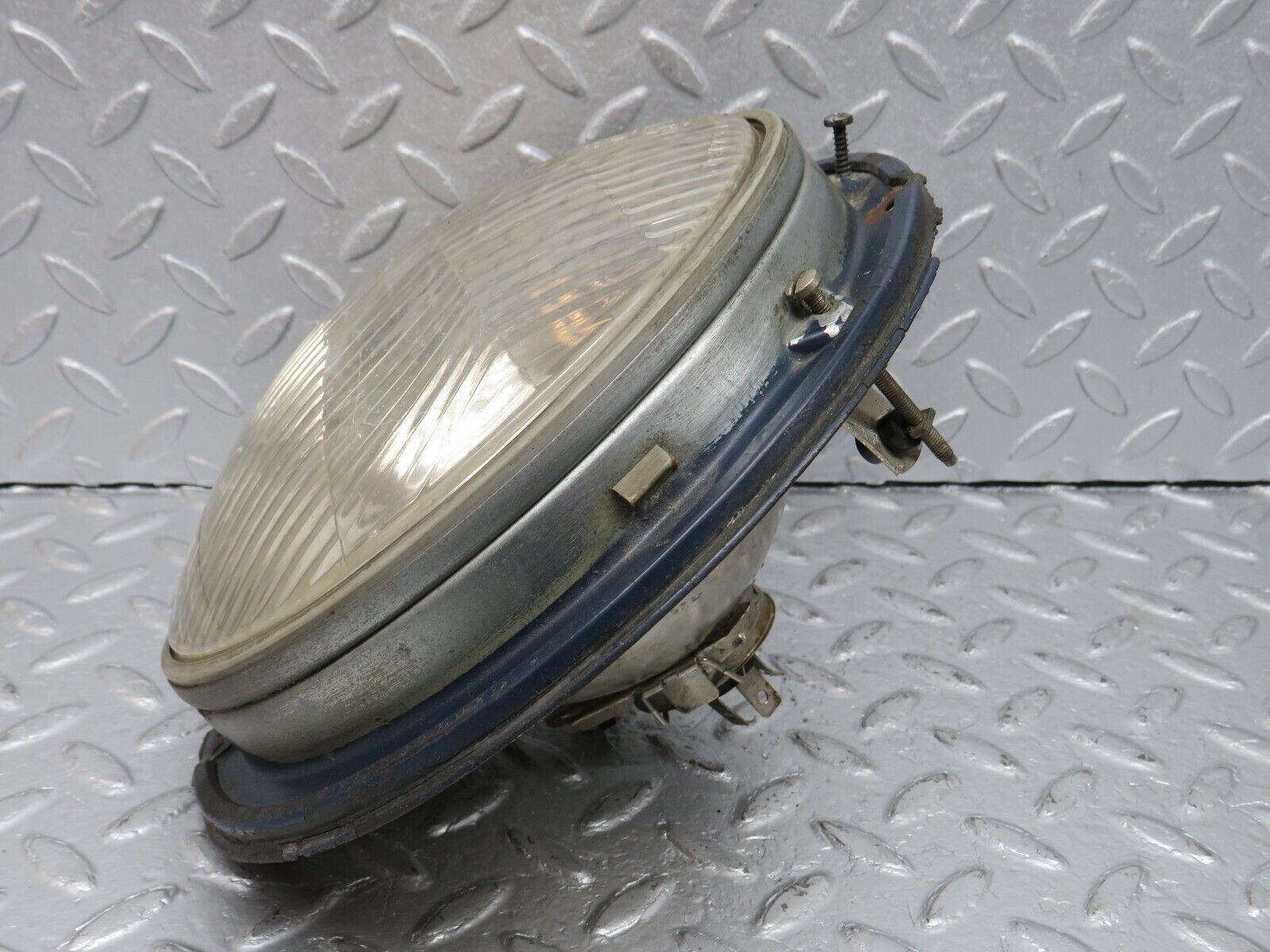 40507 Mercedes-Benz W110 230 Front Right Headlight Hella