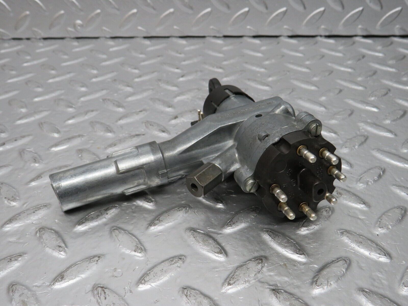 31073 Mercedes-Benz W123 200D Steering Lock Ignition Switch With Key