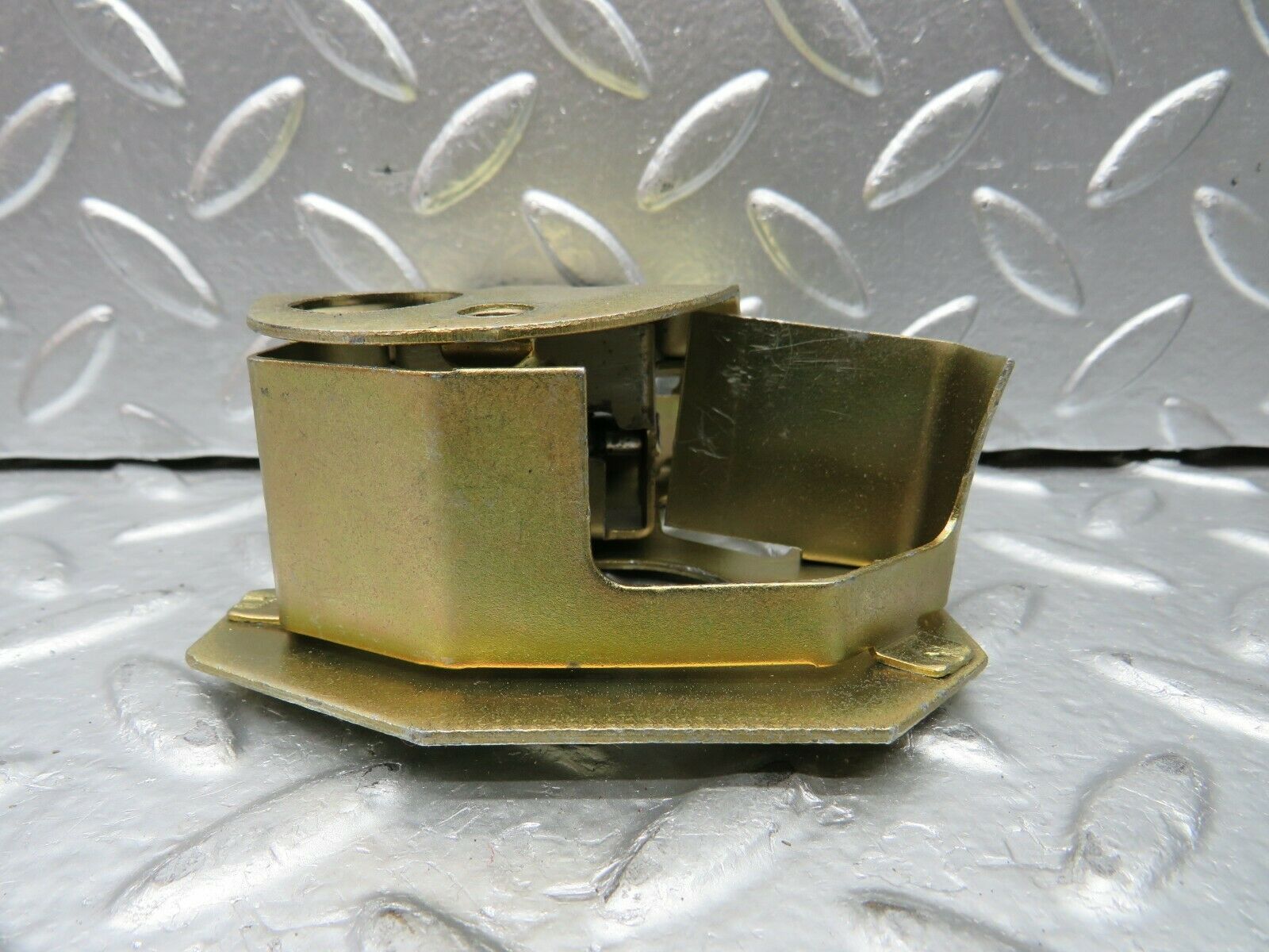 24050 Mercedes-Benz W123 280E Trunk Lock Latch