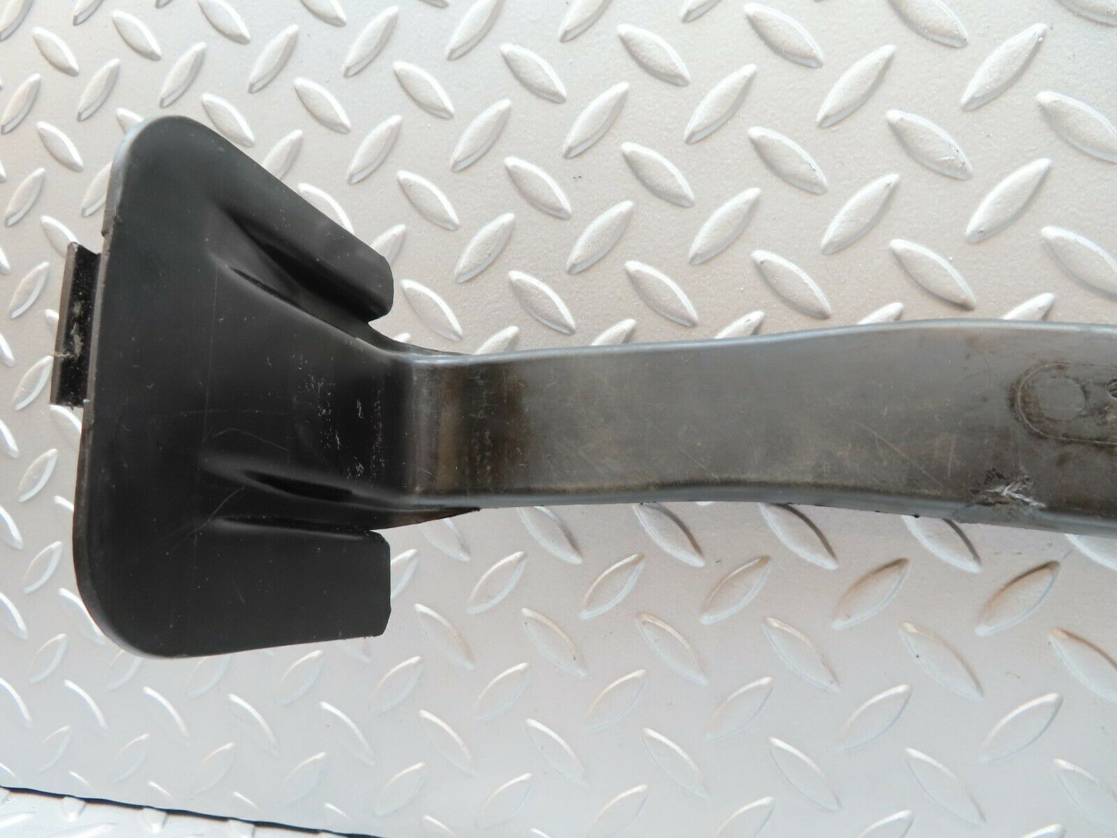 3733 Mercedes-Benz S123 200T Wagon Cable Cover Rear Right 1238210236